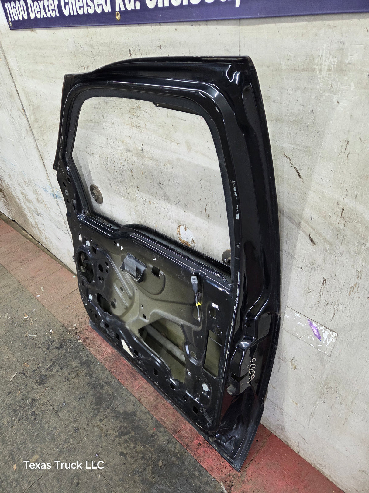 1999-2011 Ford Super Duty / Excursion Front Passenger RH Door F250 F350 F450 F550