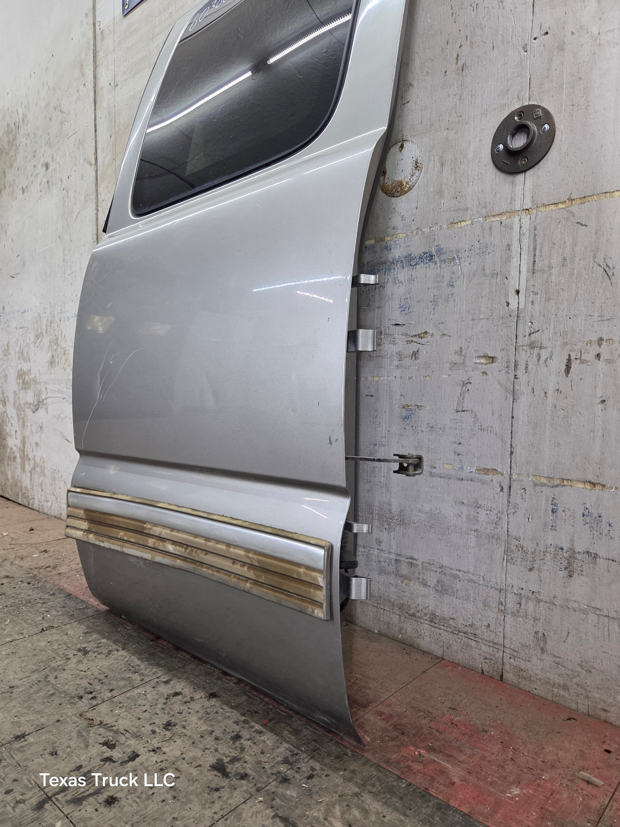 1999-2006 Chevrolet Silverado / GMC Sierra 1500 2500 3500 HD Rear Driver side Extended Cab Rear Door