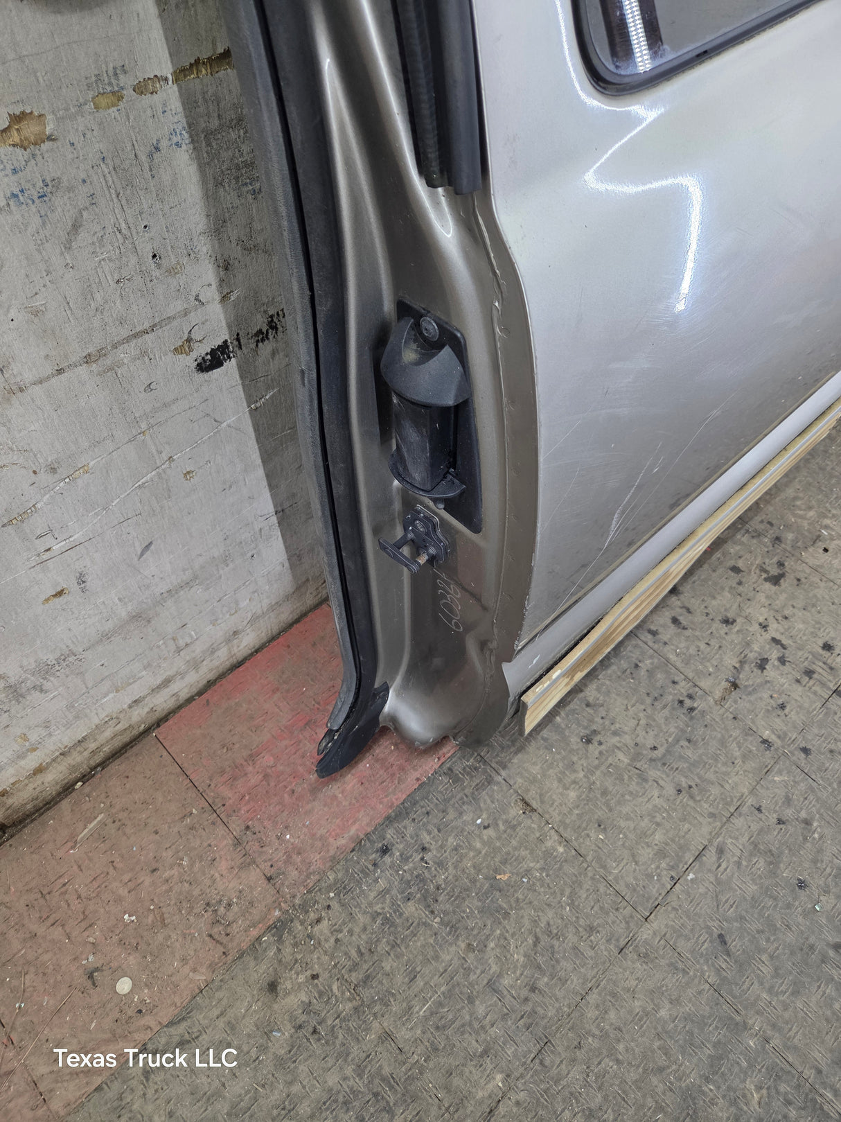 1999-2006 Chevrolet Silverado / GMC Sierra 1500 2500 3500 HD Rear Driver side Extended Cab Rear Door