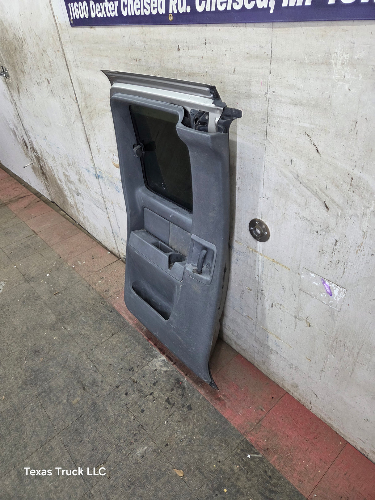 1999-2006 Chevrolet Silverado / GMC Sierra 1500 2500 3500 HD Rear Driver side Extended Cab Rear Door