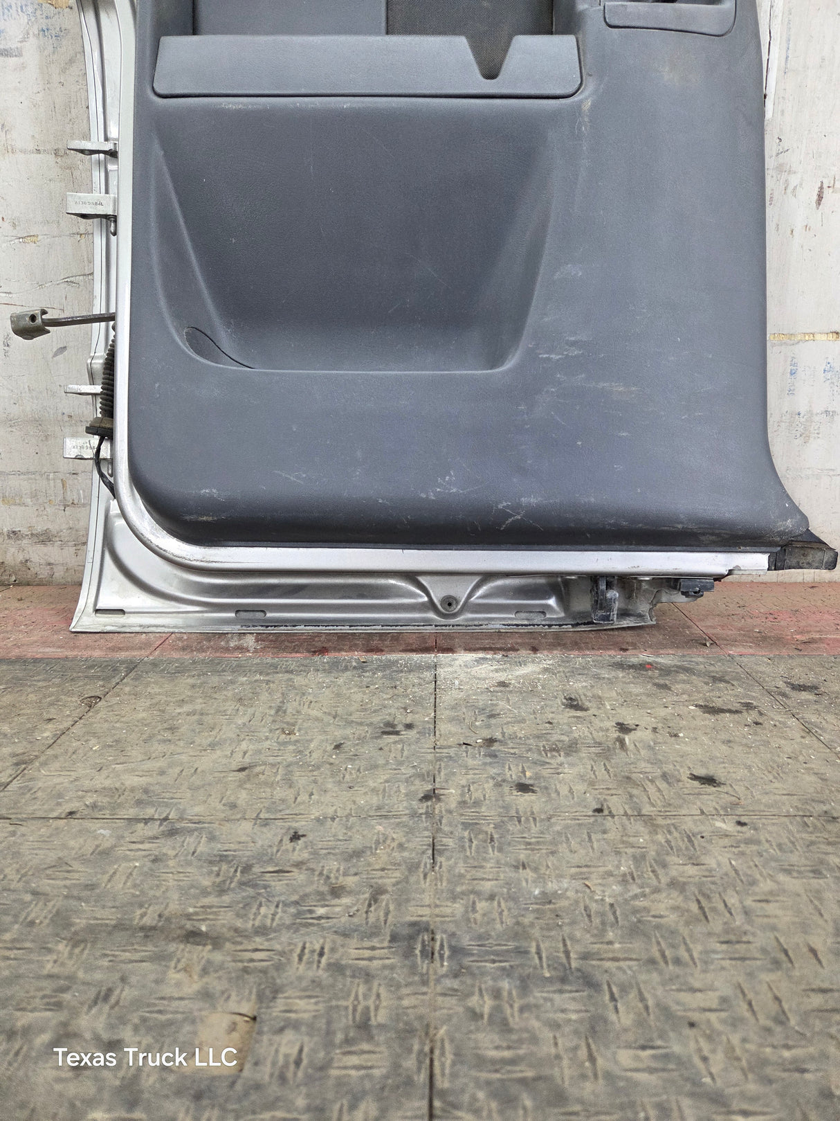 1999-2006 Chevrolet Silverado / GMC Sierra 1500 2500 3500 HD Rear Driver side Extended Cab Rear Door