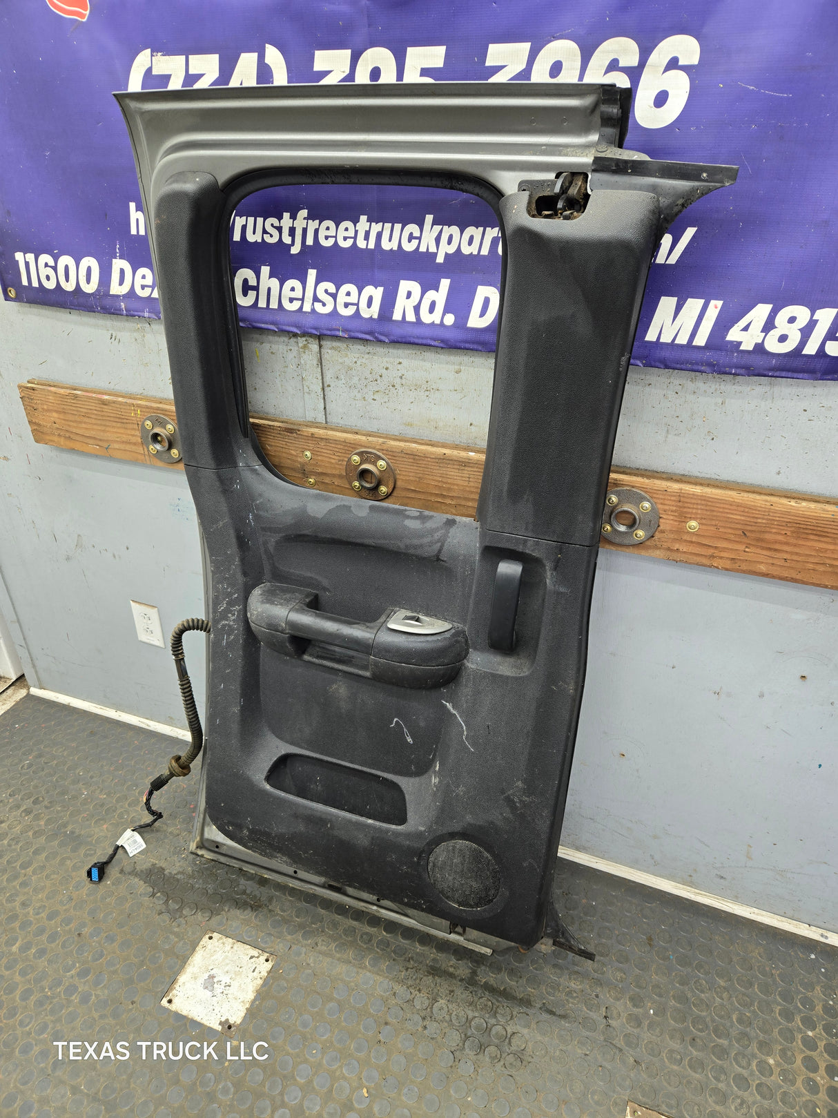 2007-2013 Chevrolet Silverado / GMC Sierra 1500 2500 3500 HD Driver Side Extended Cab LH Rear Door