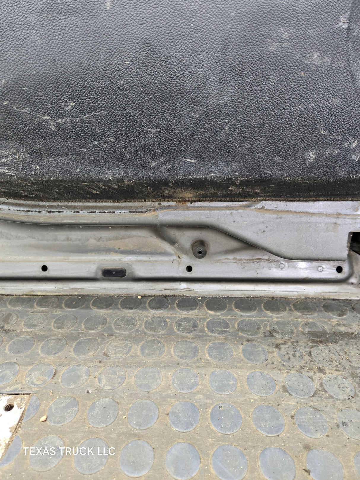 2007-2013 Chevrolet Silverado / GMC Sierra 1500 2500 3500 HD Driver Side Extended Cab LH Rear Door