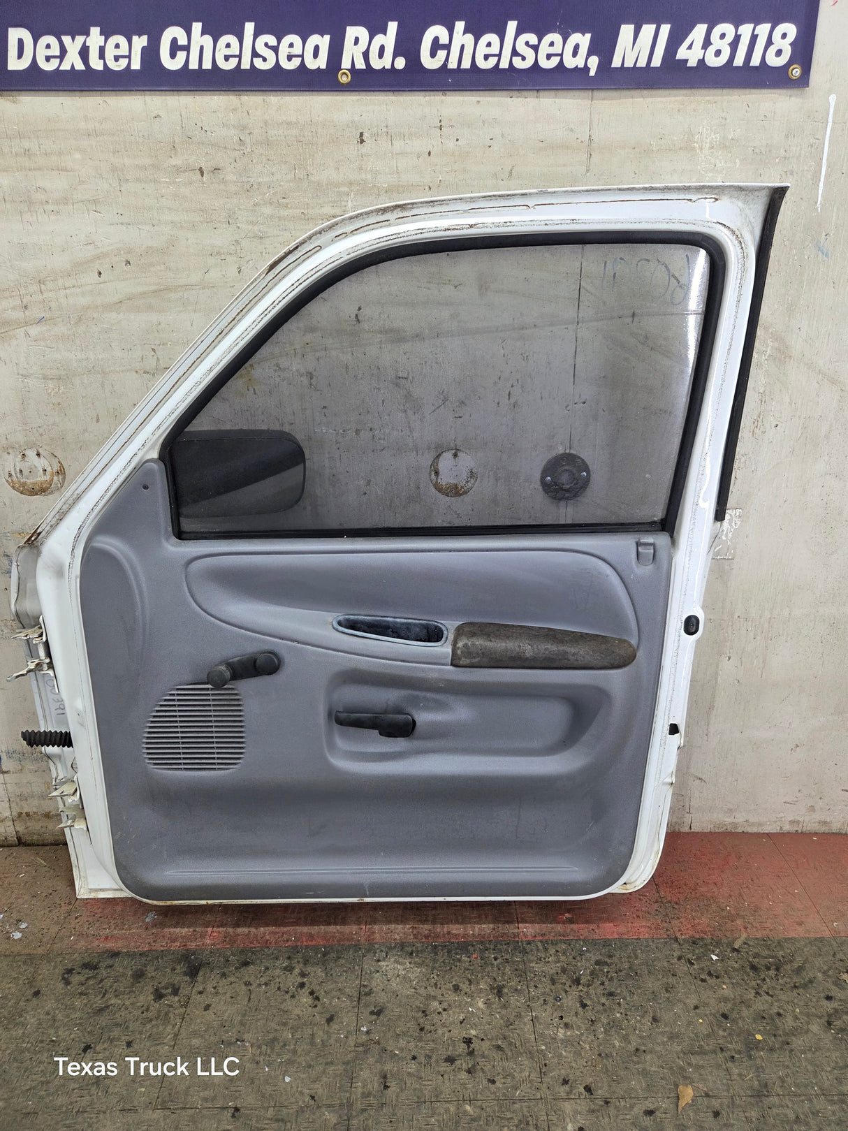 1994-2002 Dodge Ram 2nd Gen RH Passenger Side Front Door Regular Cab / 2 Door Ext Cab 1500 2500 3500 ROUND CORNER