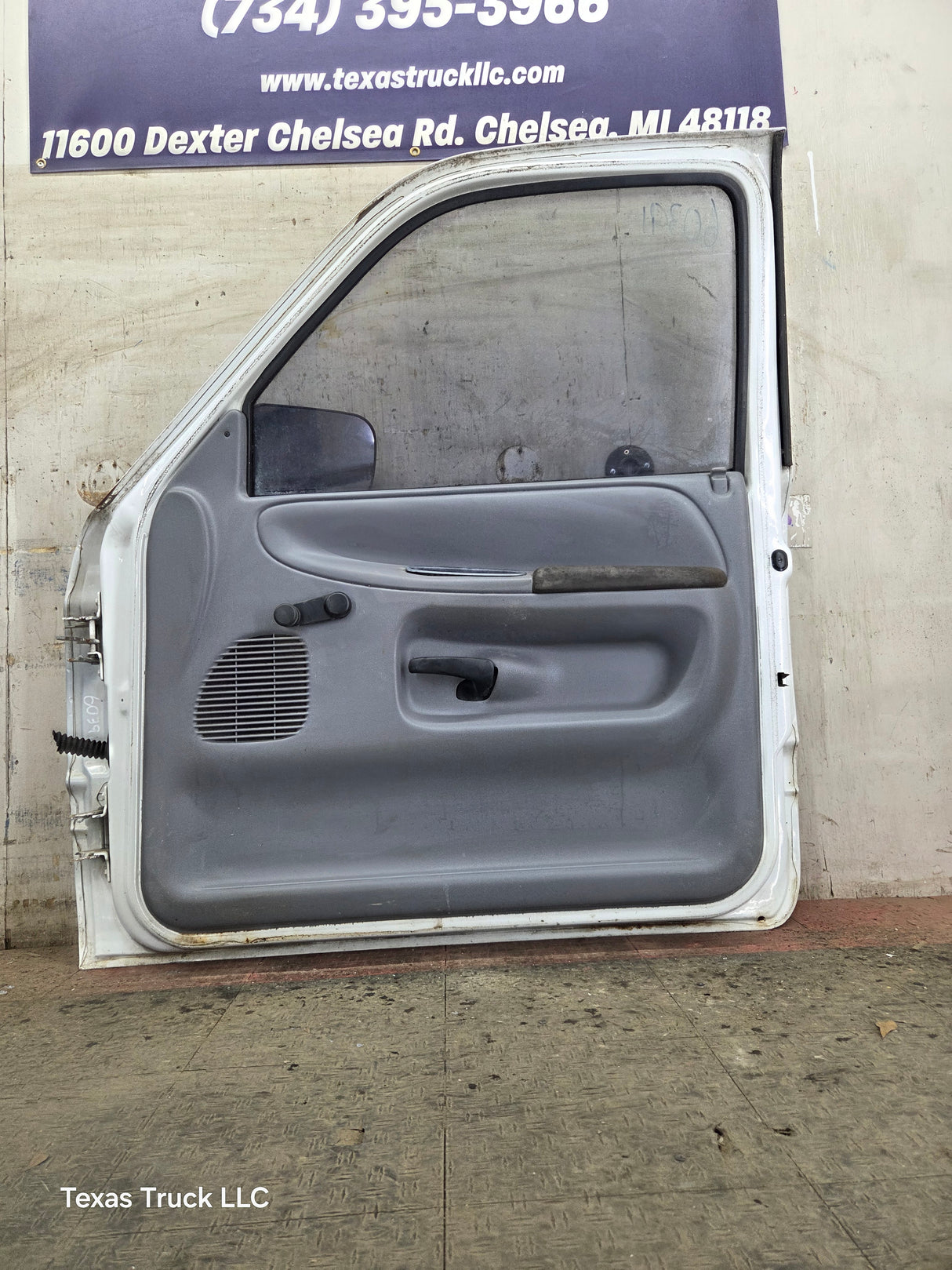 1994-2002 Dodge Ram 2nd Gen RH Passenger Side Front Door Regular Cab / 2 Door Ext Cab 1500 2500 3500 ROUND CORNER