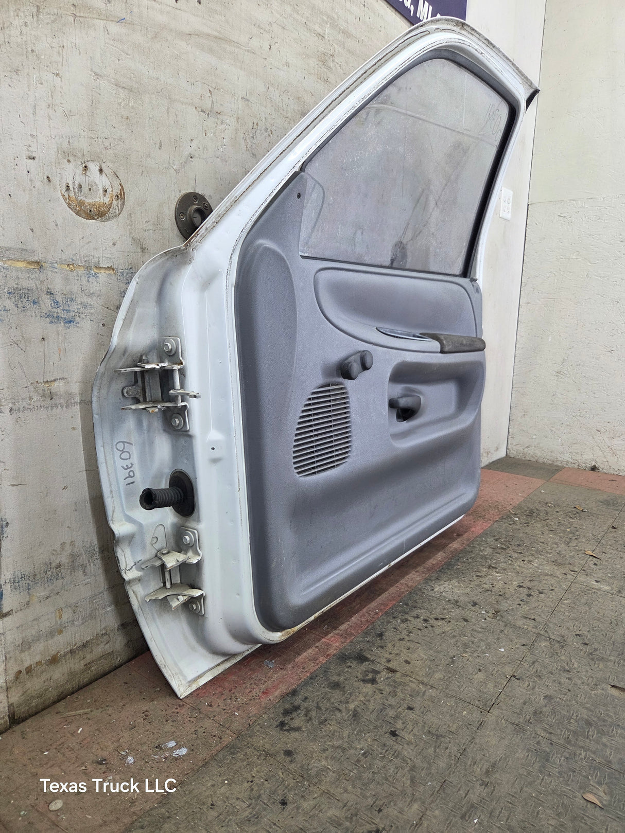 1994-2002 Dodge Ram 2nd Gen RH Passenger Side Front Door Regular Cab / 2 Door Ext Cab 1500 2500 3500 ROUND CORNER