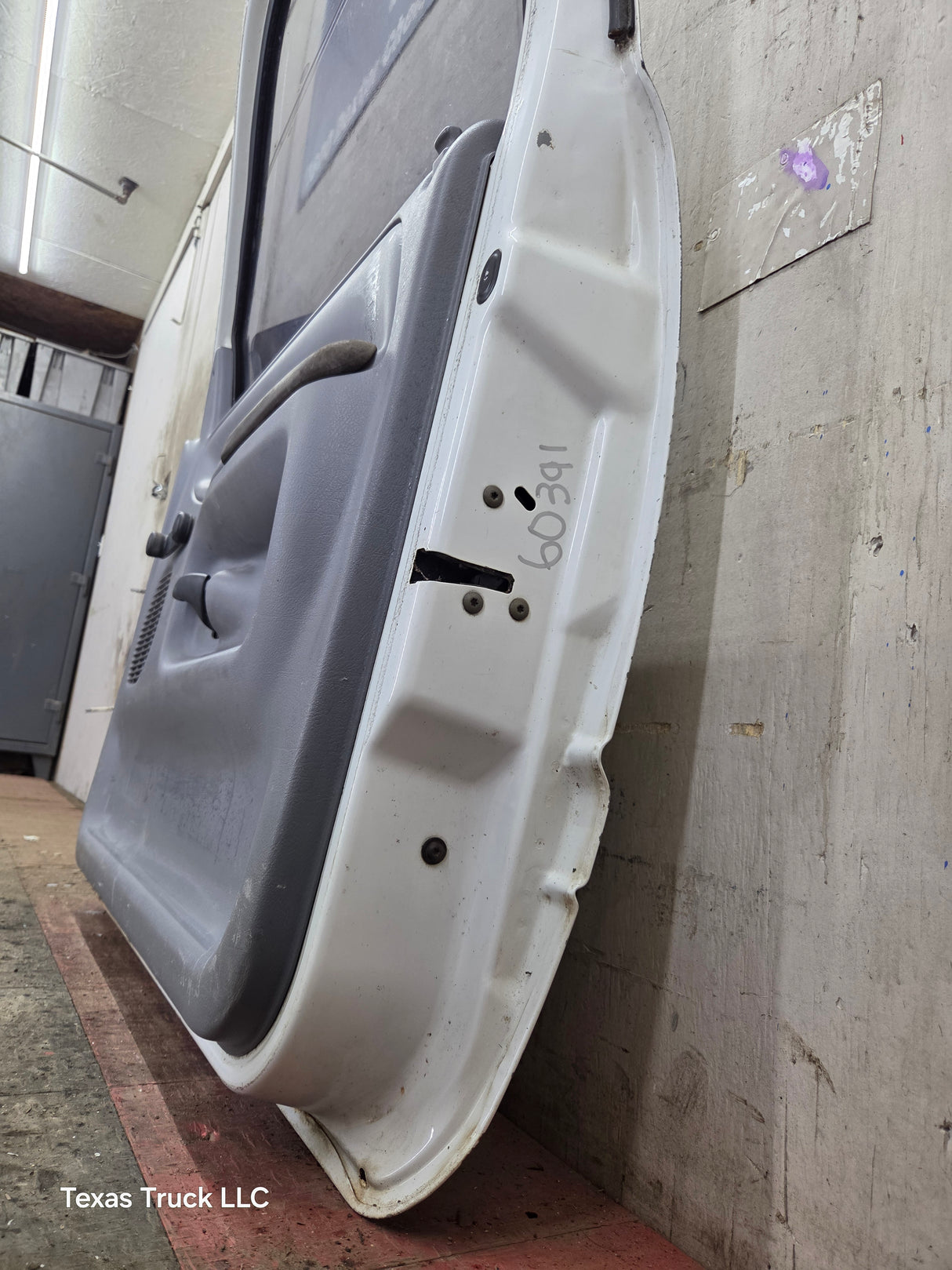 1994-2002 Dodge Ram 2nd Gen RH Passenger Side Front Door Regular Cab / 2 Door Ext Cab 1500 2500 3500 ROUND CORNER