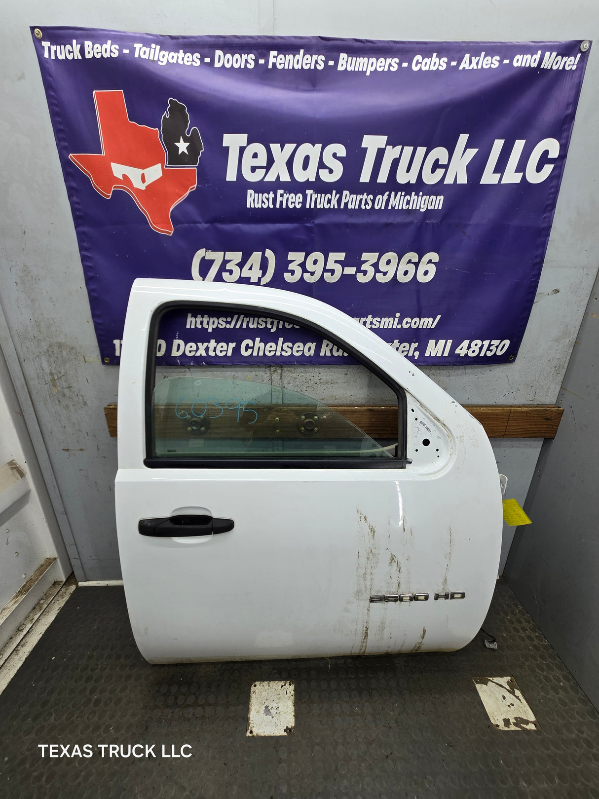 2007-2013 Chevrolet Silverado / GMC Sierra 1500 2500 3500 HD RH Front Passenger Side Door