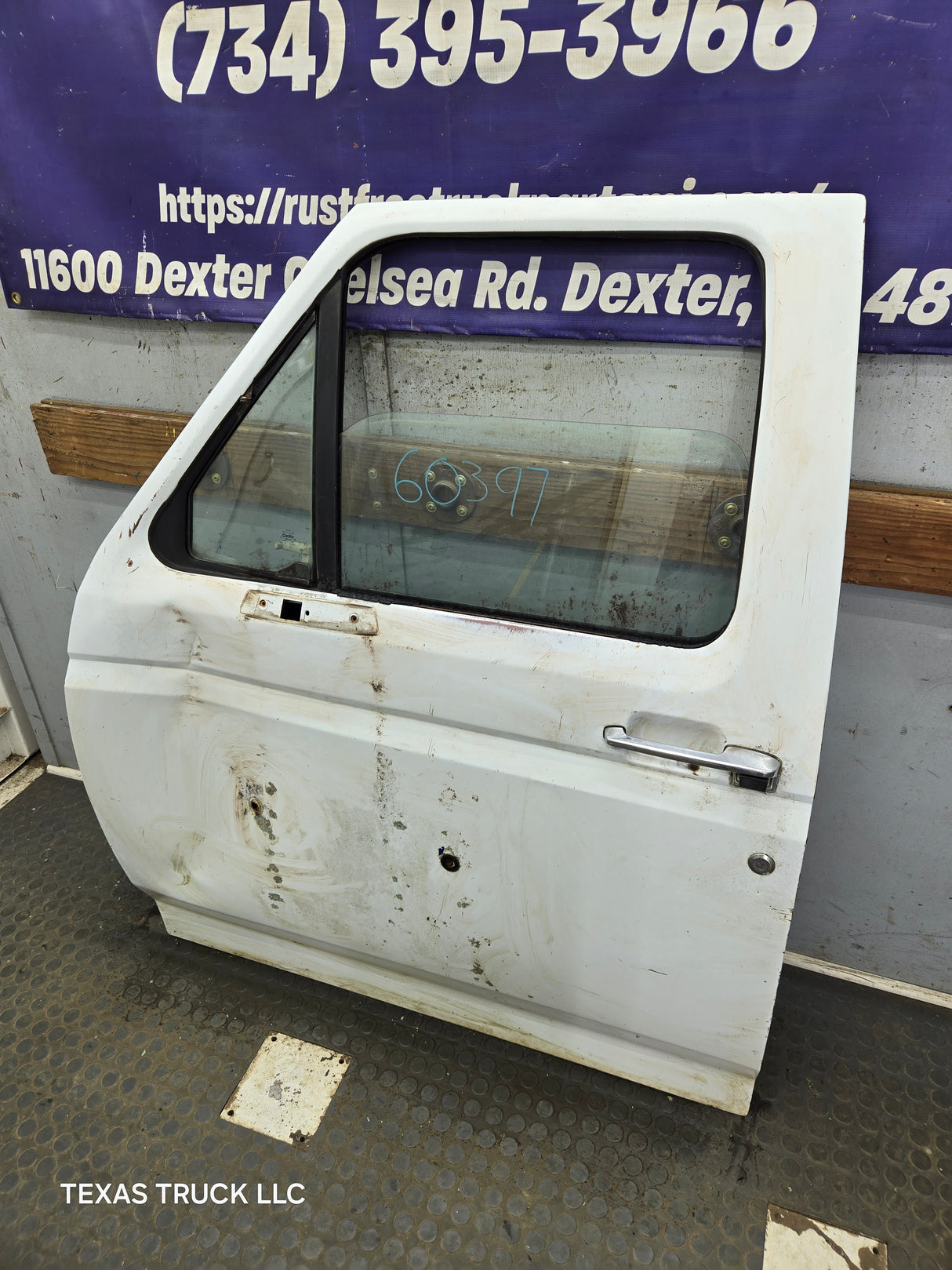 1987-1997 Ford F Series F250 F350 F450 F550 LH Driver Side Front Door