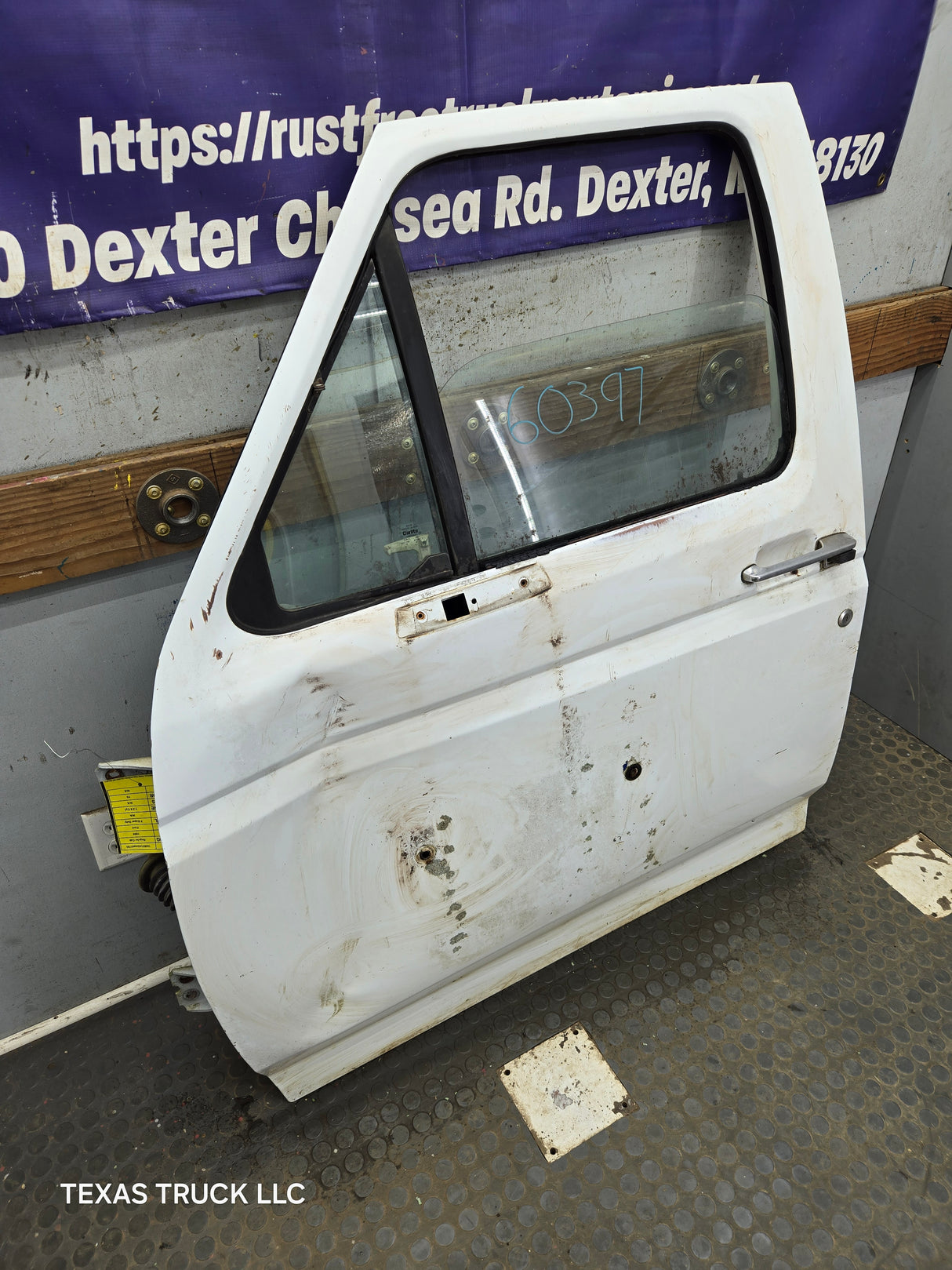 1987-1997 Ford F Series F250 F350 F450 F550 LH Driver Side Front Door