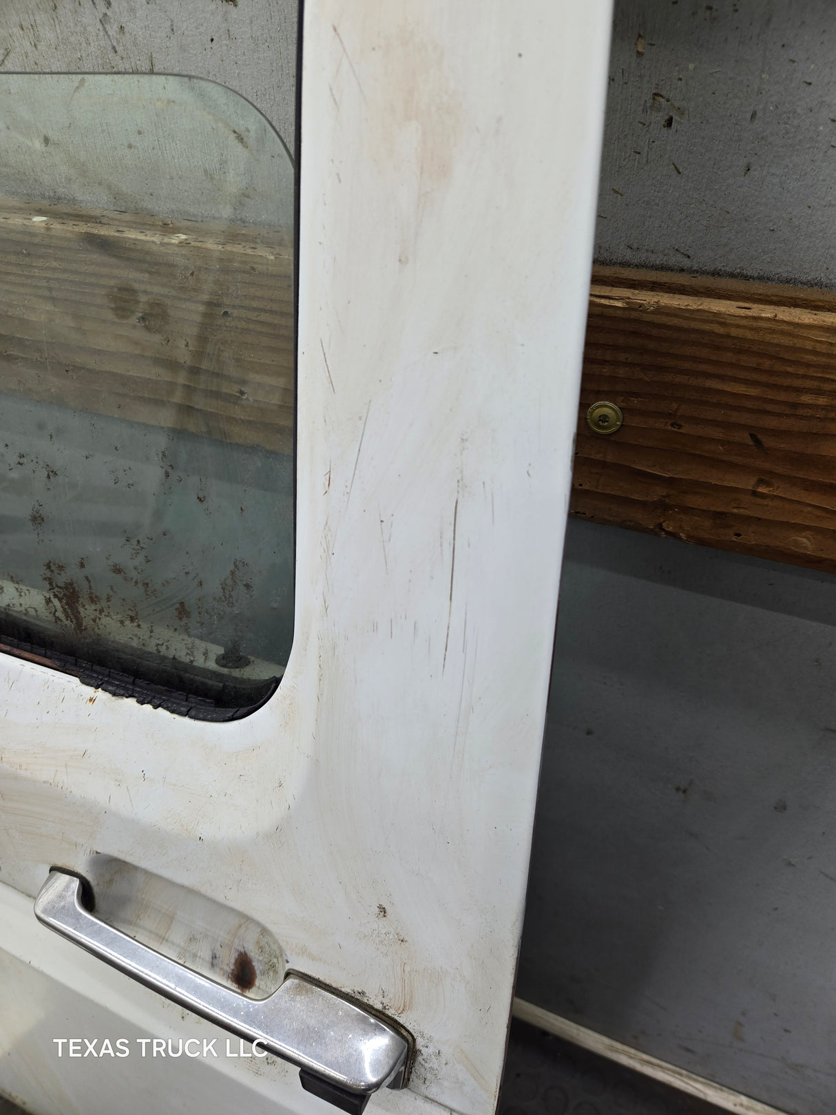 1987-1997 Ford F Series F250 F350 F450 F550 LH Driver Side Front Door