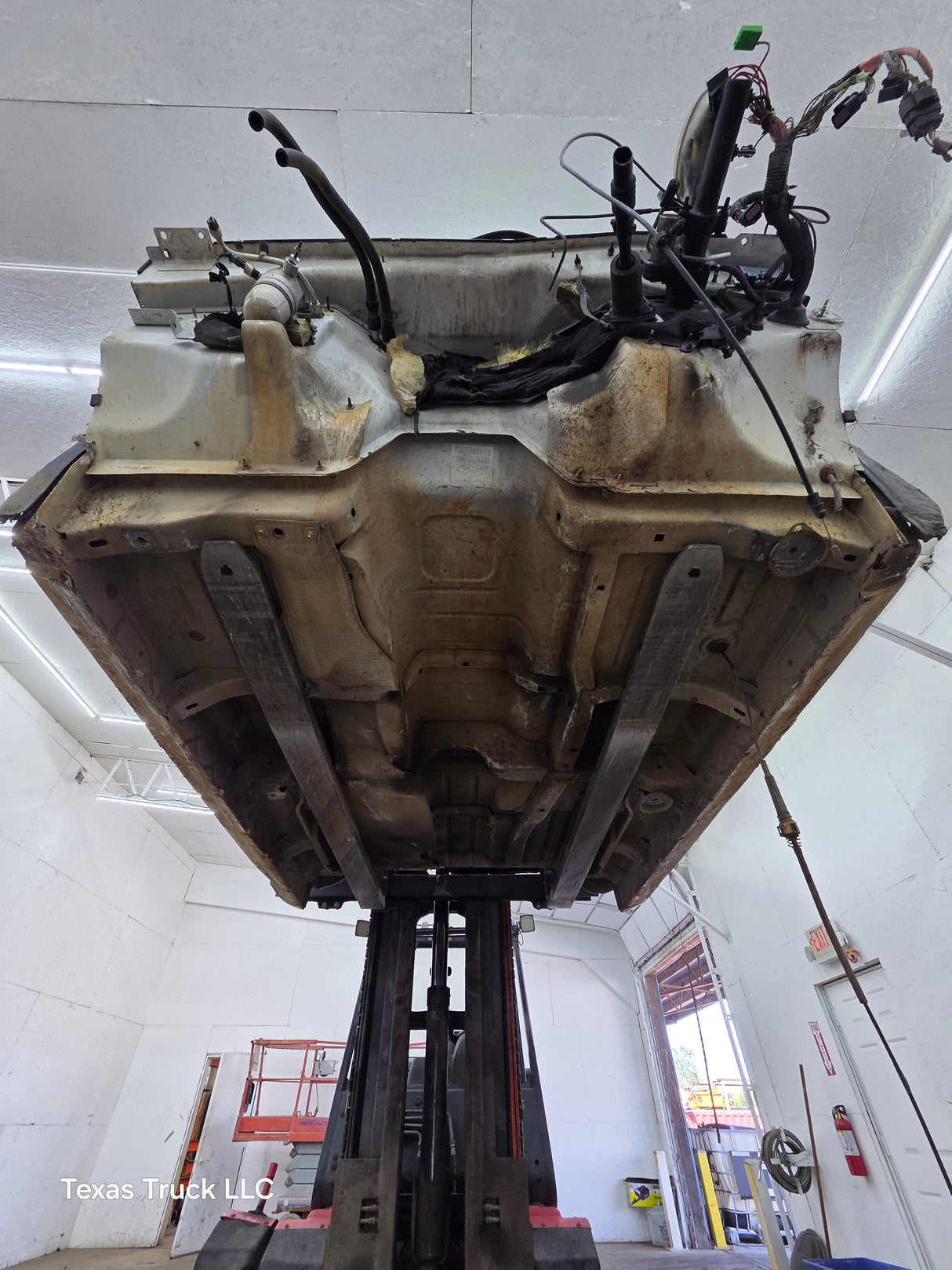 1999-2007 Chevrolet Silverado / GMC Sierra 1500 2500 HD 3500HD Crew Cab Body