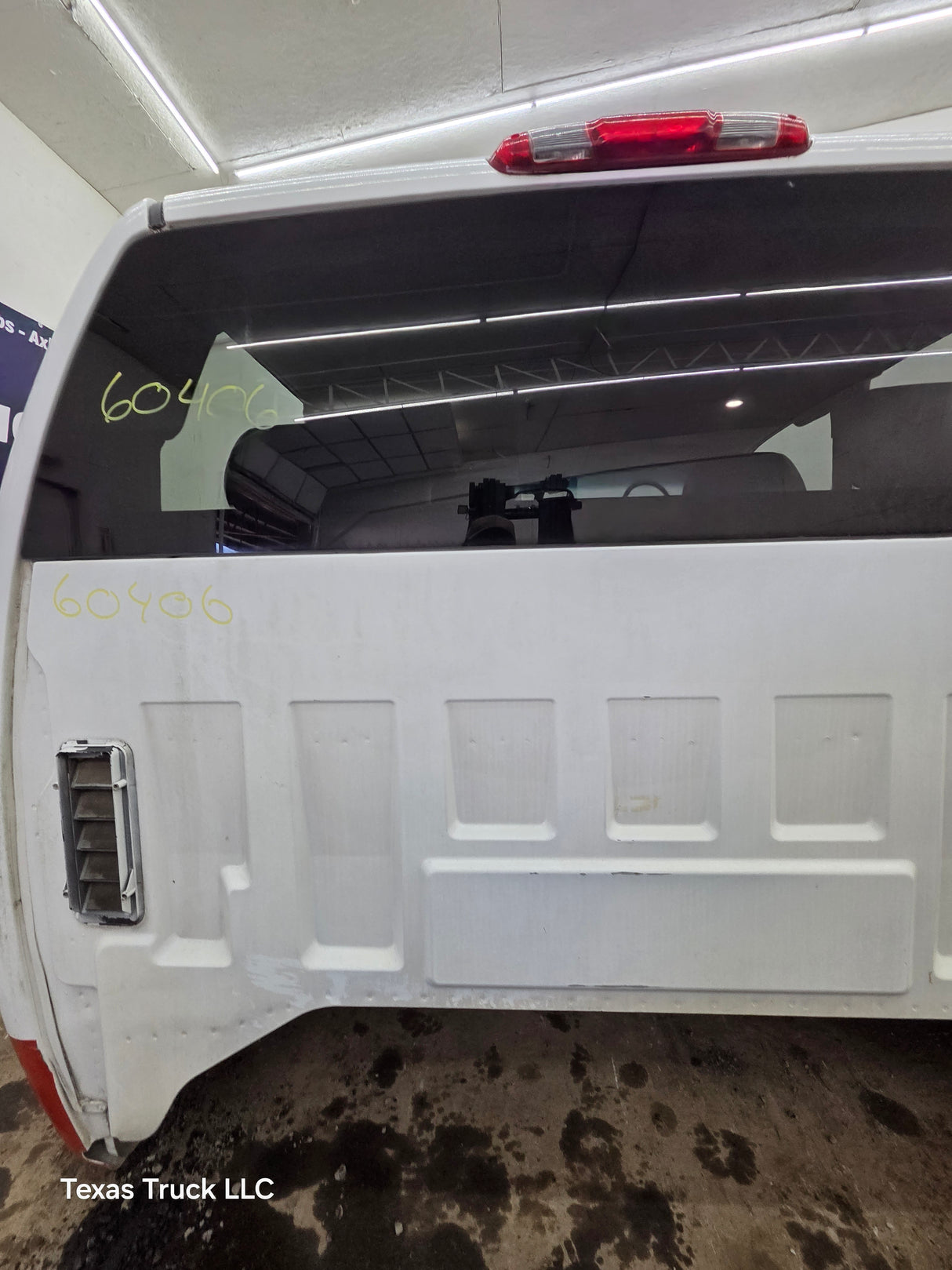 2007-2013 Chevrolet Silverado / GMC Sierra 1500 2500 3500 HD Extended Cab Duramax