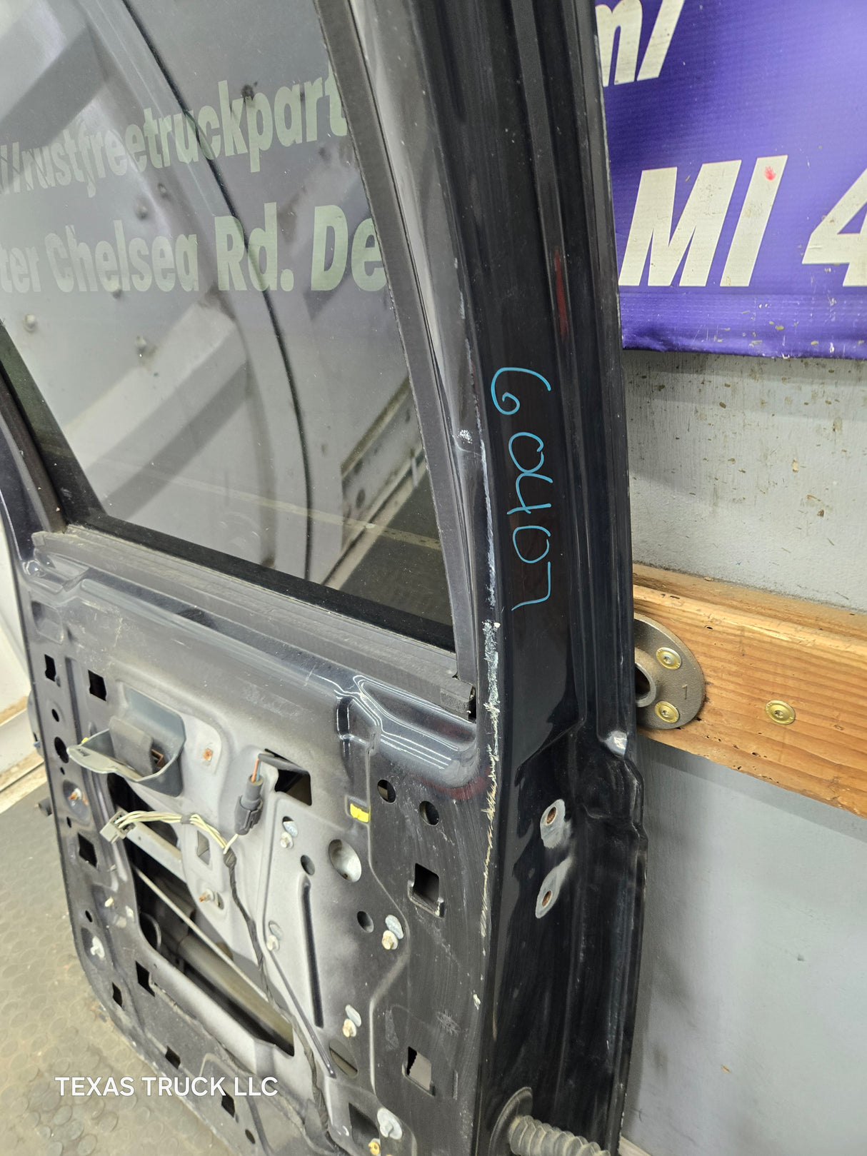 1999-2011 Ford Super Duty LH Driver Side Rear Crew Cab Door F250 F350 F450 F550