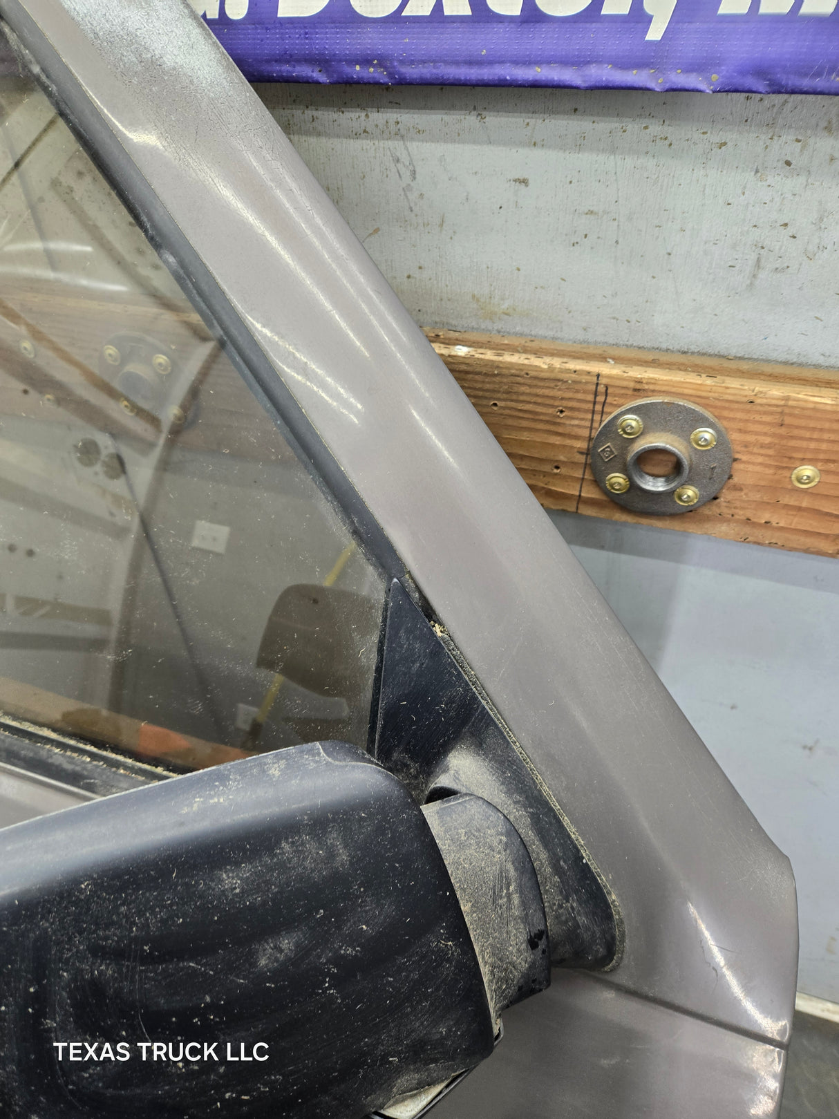 1988-2000 Chevrolet Silverado Suburban GMC Sierra RH Front Passenger Door