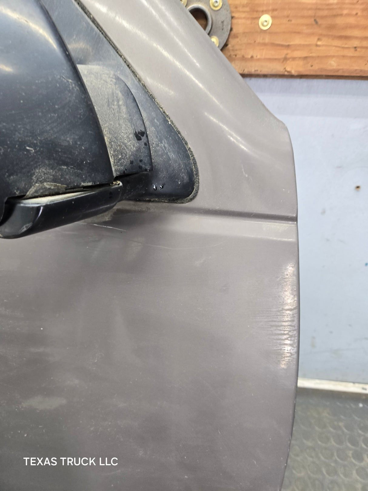 1988-2000 Chevrolet Silverado Suburban GMC Sierra RH Front Passenger Door