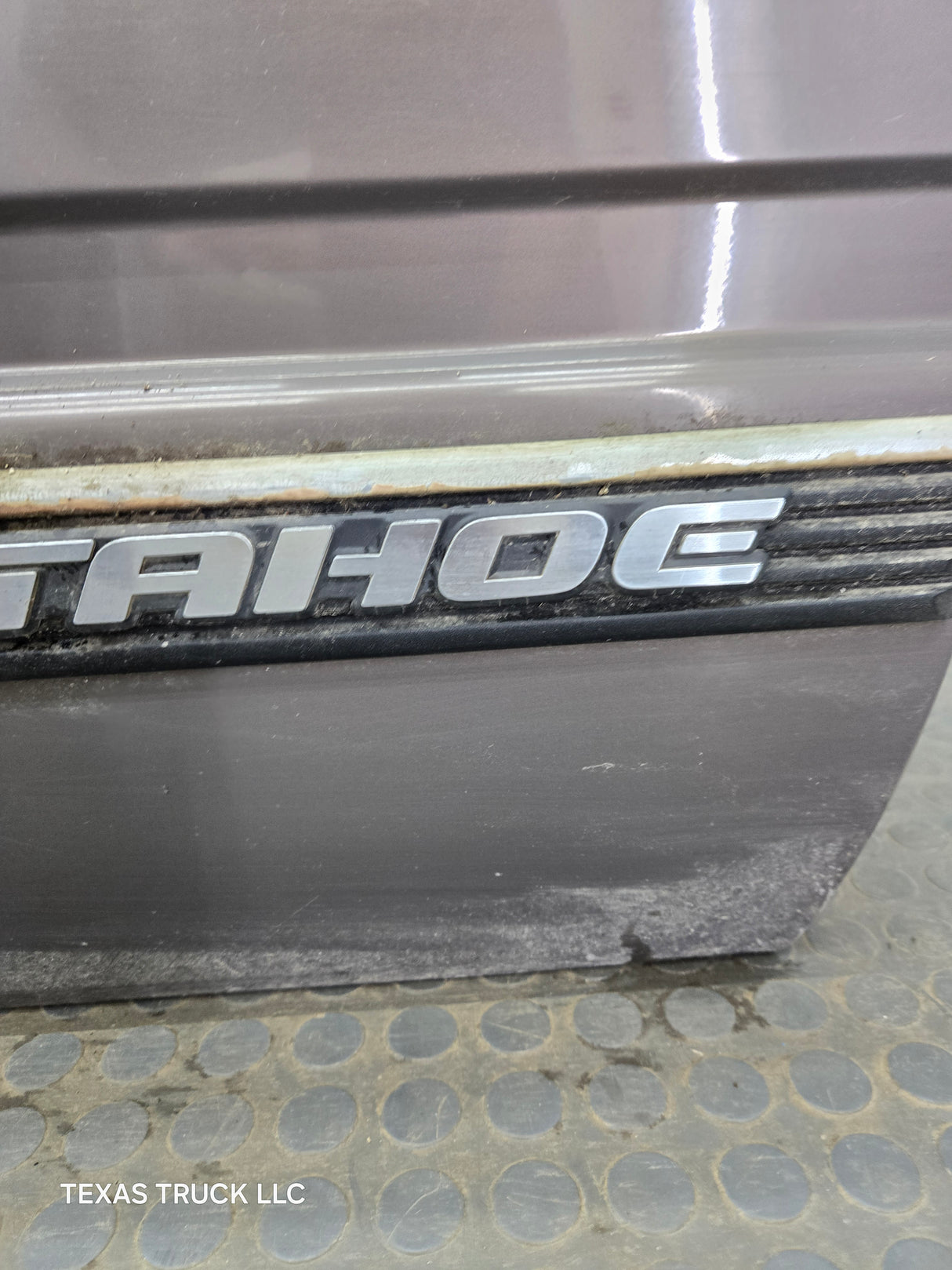 1988-2000 Chevrolet Silverado Suburban GMC Sierra RH Front Passenger Door