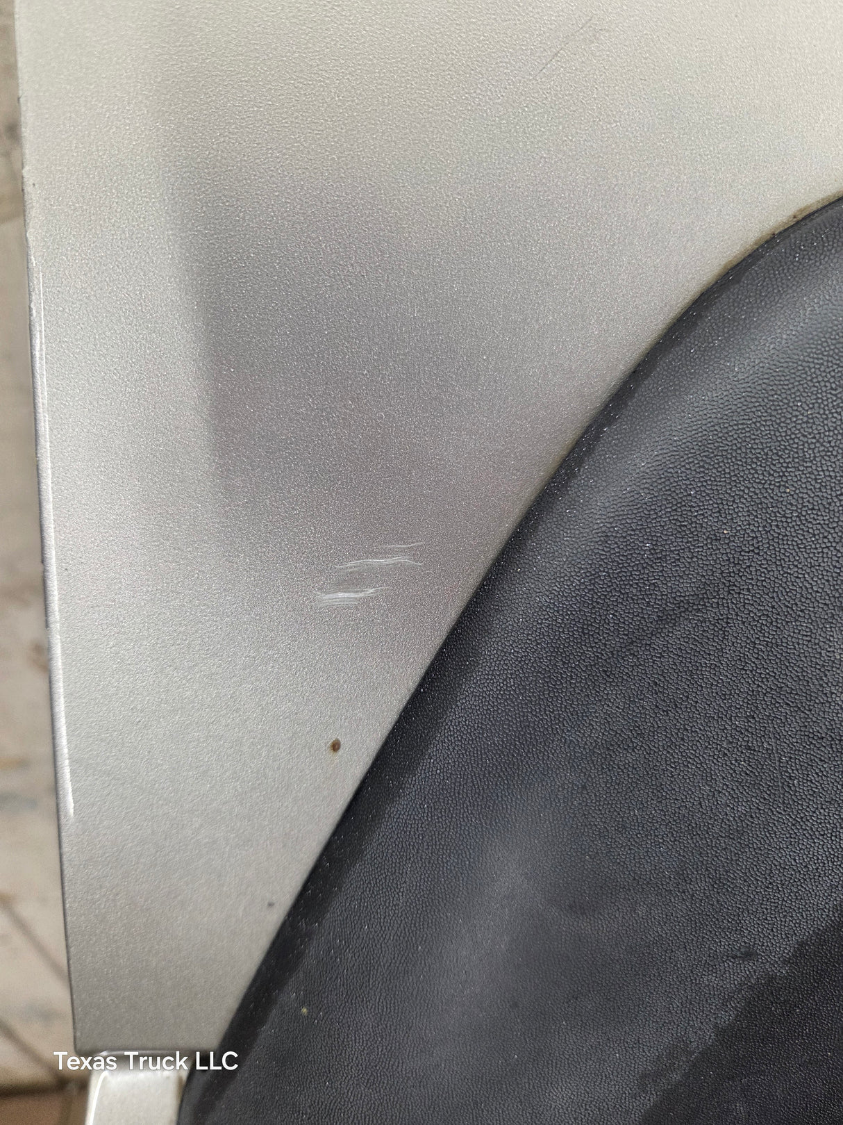2003-2007 Chevrolet Silverado / Tahoe / Suburban 1500 2500 3500 HD RH Passenger Side "Cateye" Front Fender