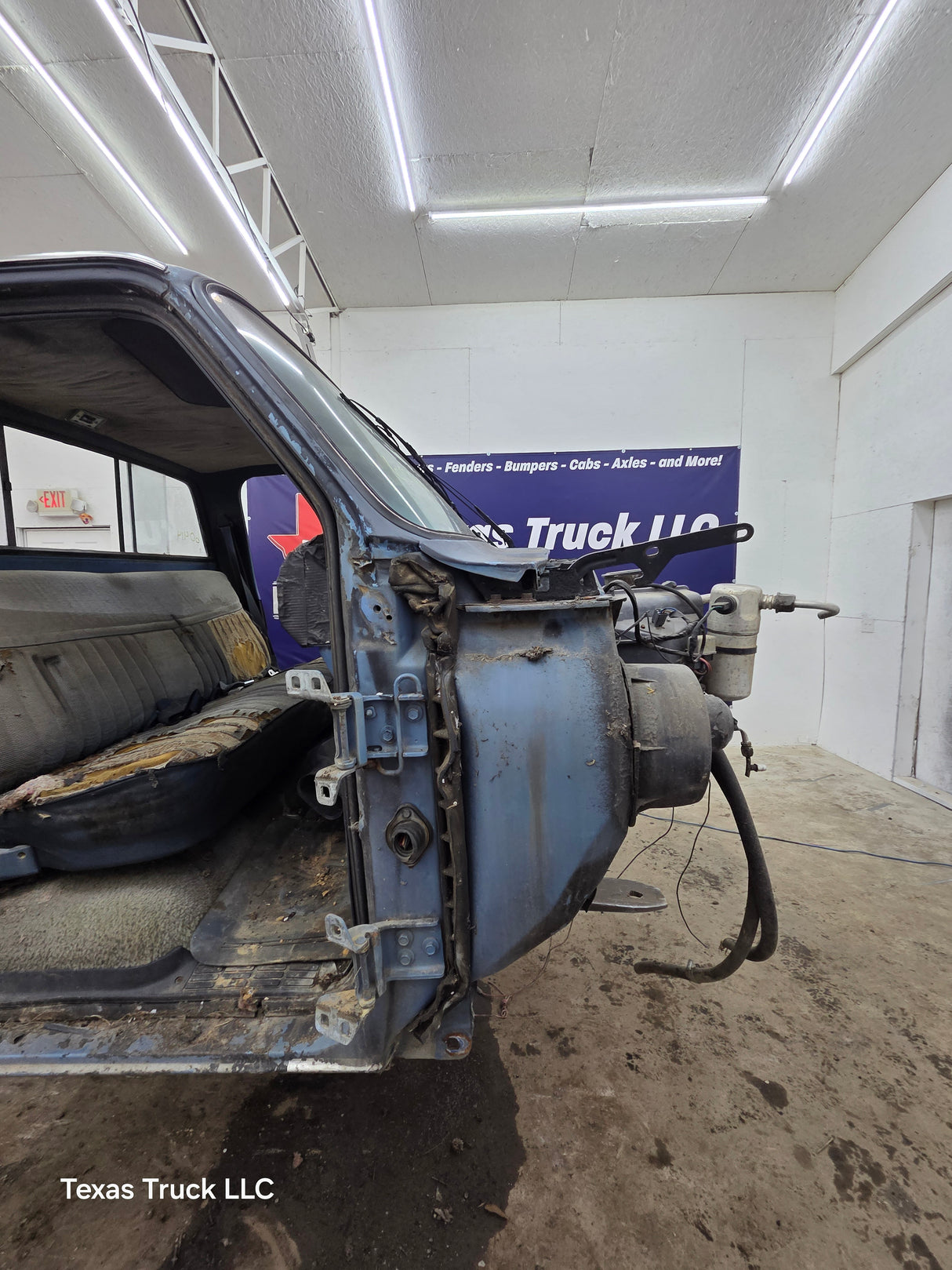 1973-1987 Chevrolet / GMC Square Body Regular Cab Truck Cab K series / C series