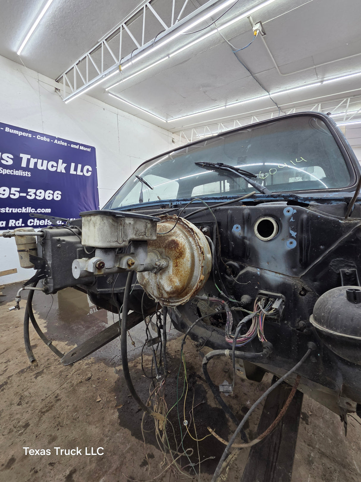 1973-1987 Chevrolet / GMC Square Body Regular Cab Truck Cab K series / C series