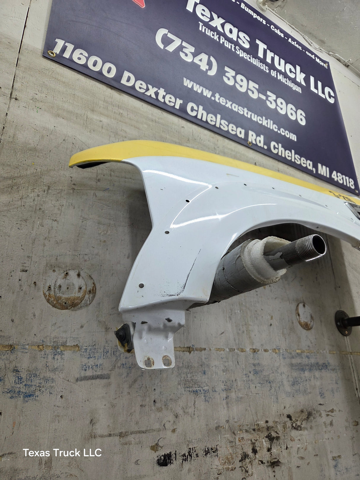 2011-2016 Ford Super Duty F450 F550 LH Driver Side Front Fender