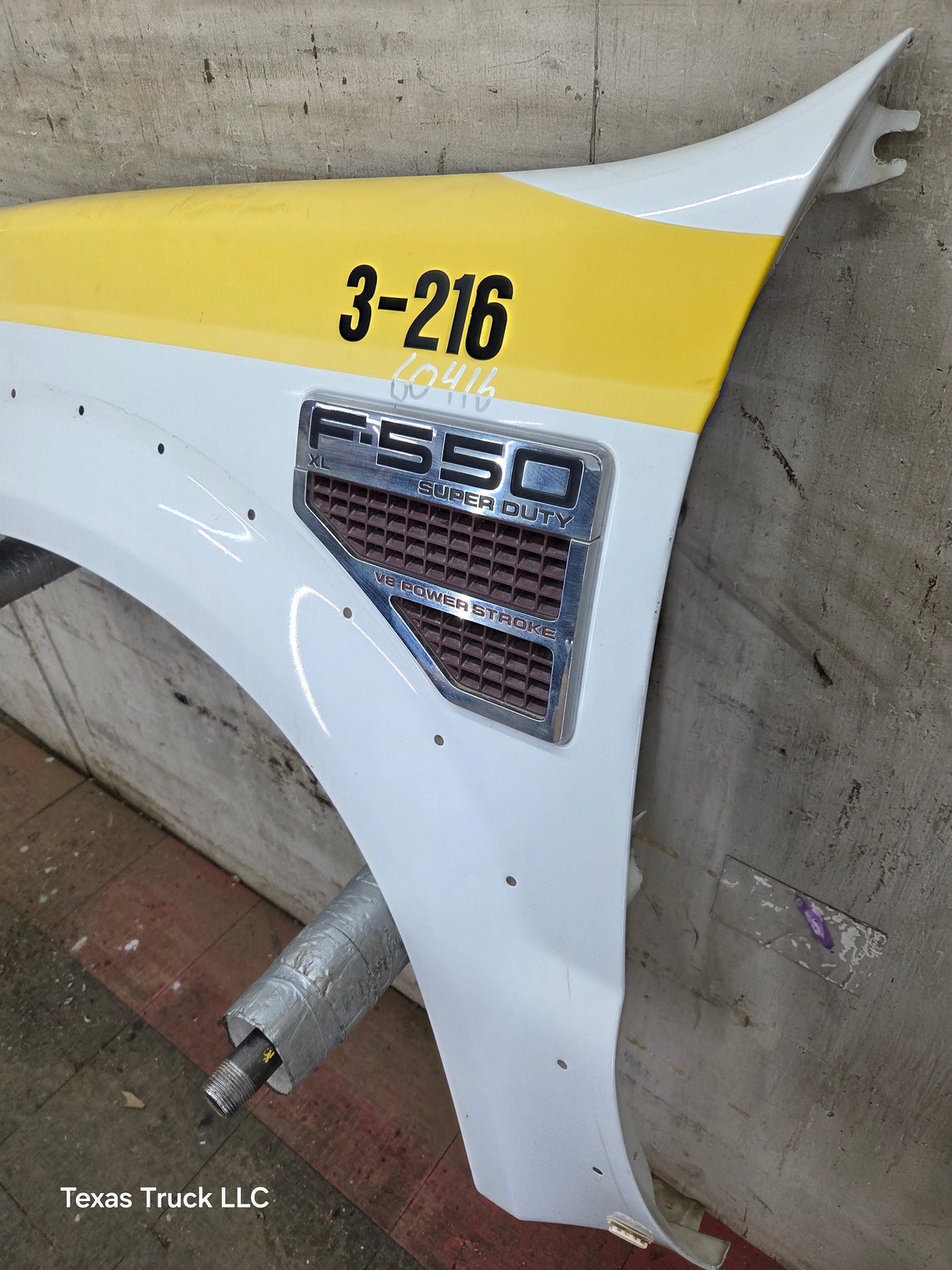 2011-2016 Ford Super Duty F450 F550 LH Driver Side Front Fender