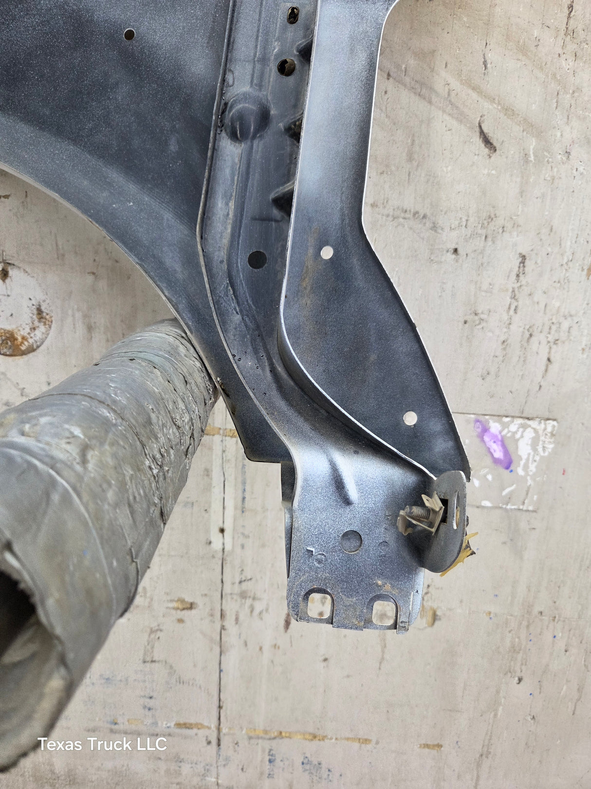 2011-2016 Ford Super Duty F450 F550 LH Driver Side Front Fender