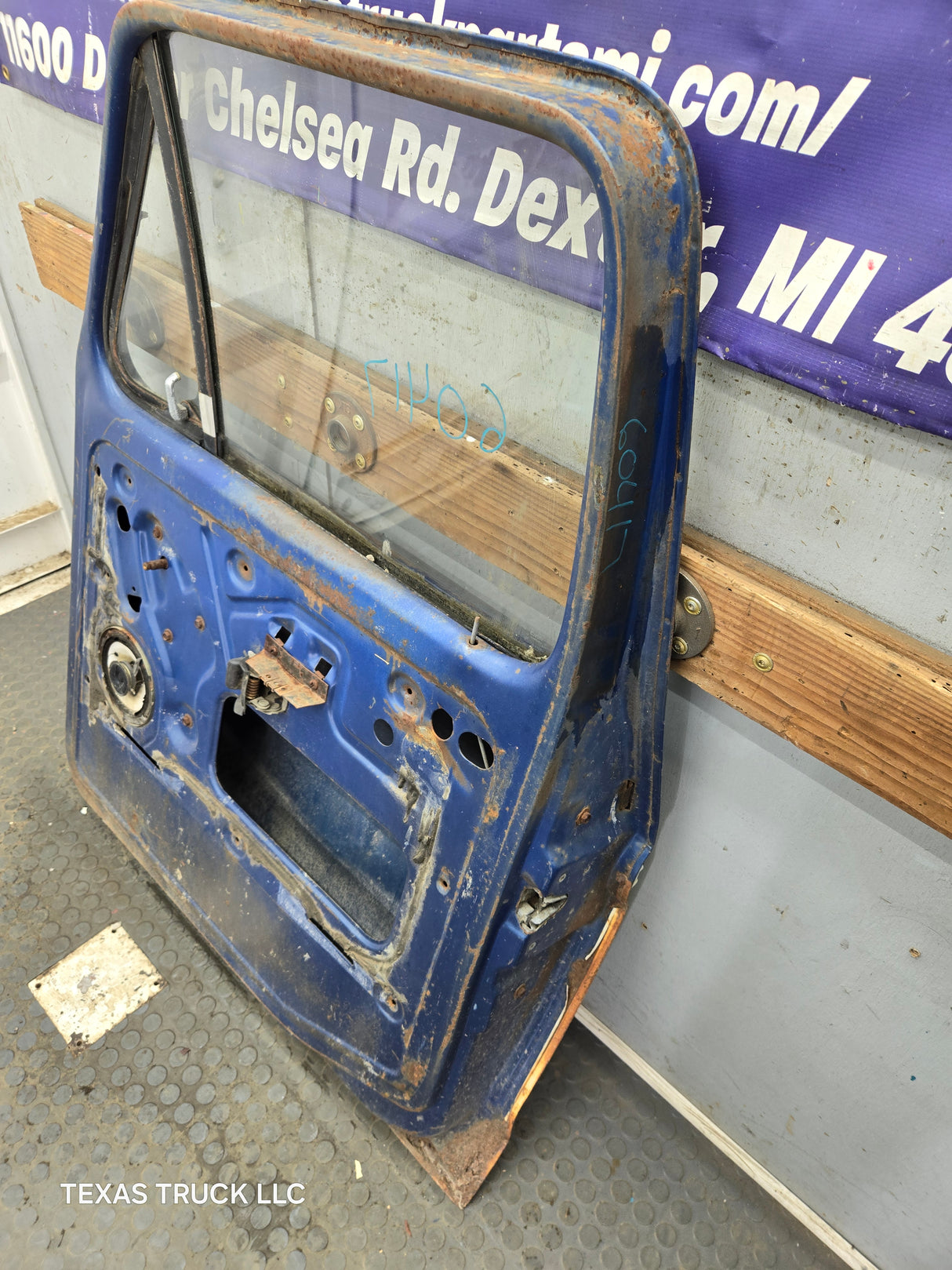 1973-1979 Ford F100 F150 F250 F350 RH Passenger Side Front Door
