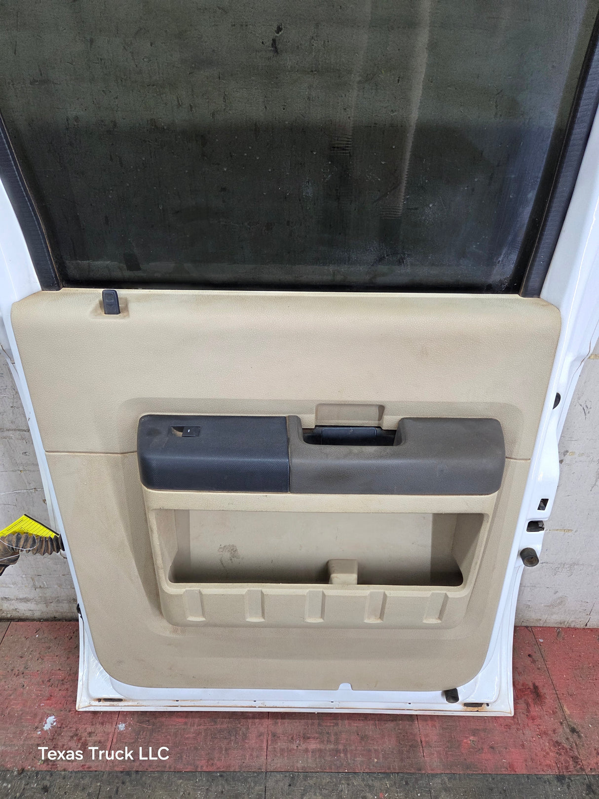 1999-2011 Ford Super Duty F250 F350 F450 F550 RH Crew Cab Passenger Side Rear Door