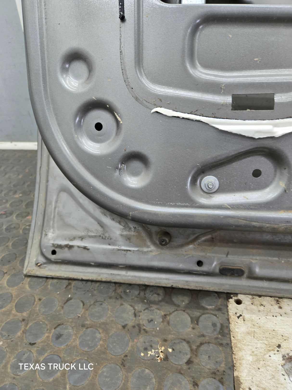 2007-2013 Chevrolet Silverado / GMC Sierra 1500 2500 3500 HD LH Front Driver Side Door