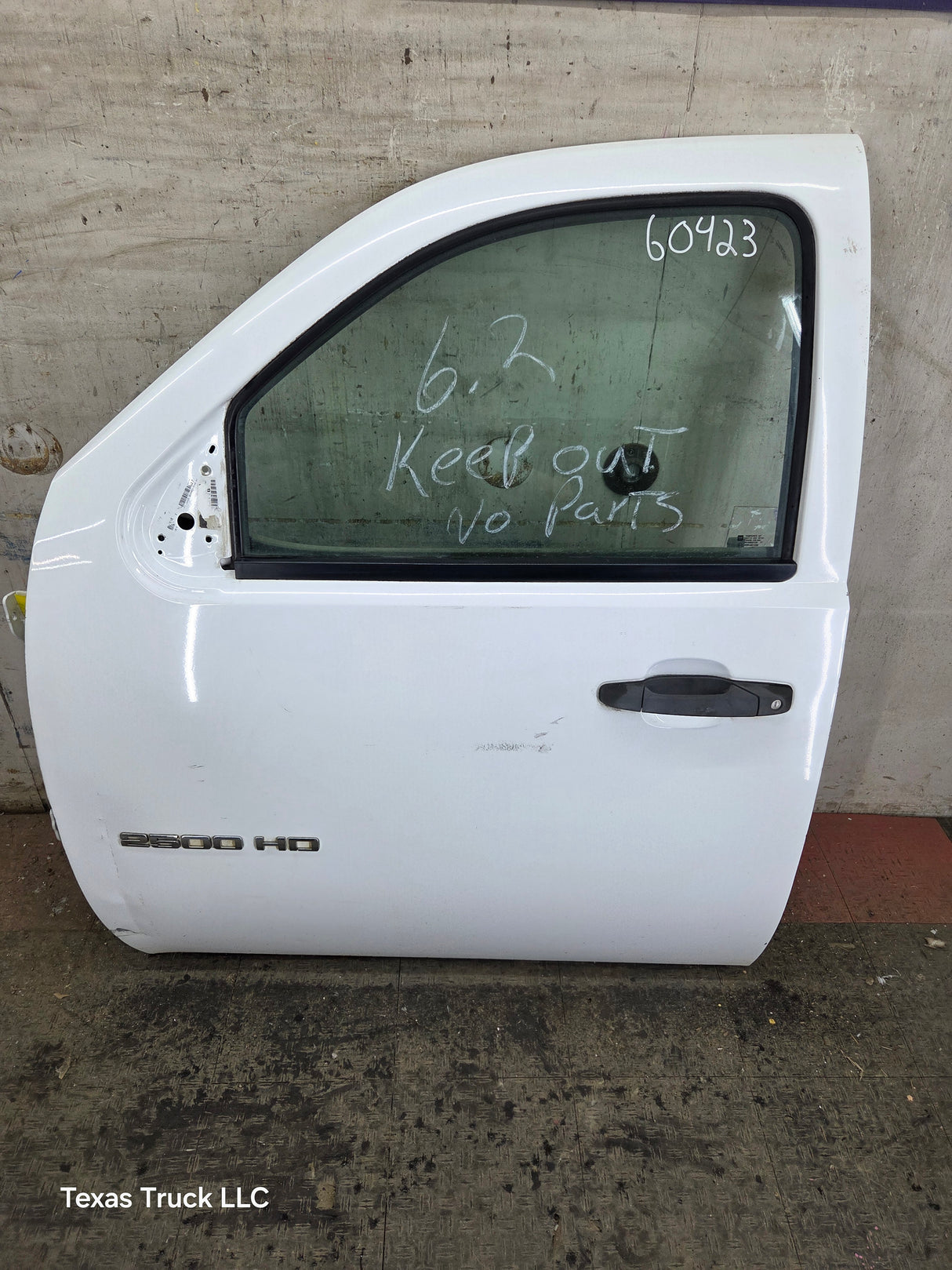 2007-2013 Chevrolet Silverado / GMC Sierra 1500 2500 3500 HD LH Front Driver Side Door