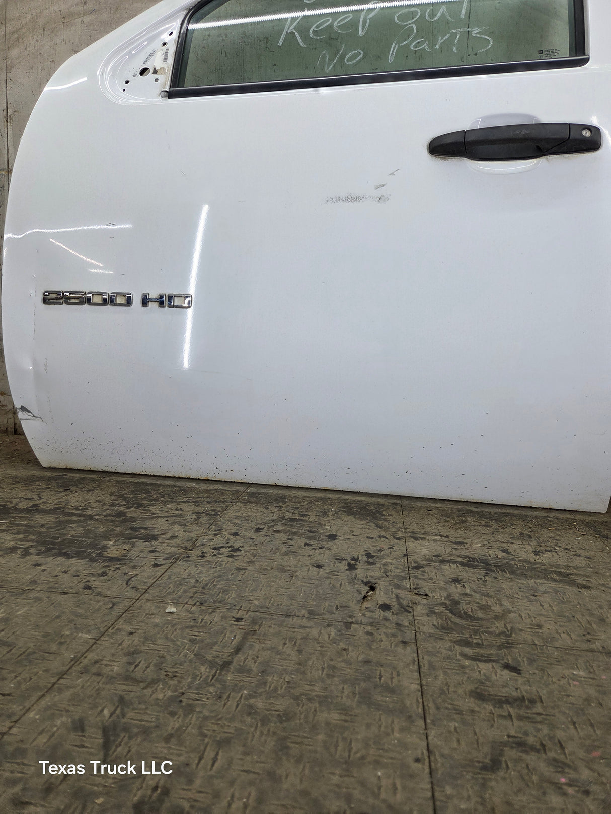 2007-2013 Chevrolet Silverado / GMC Sierra 1500 2500 3500 HD LH Front Driver Side Door
