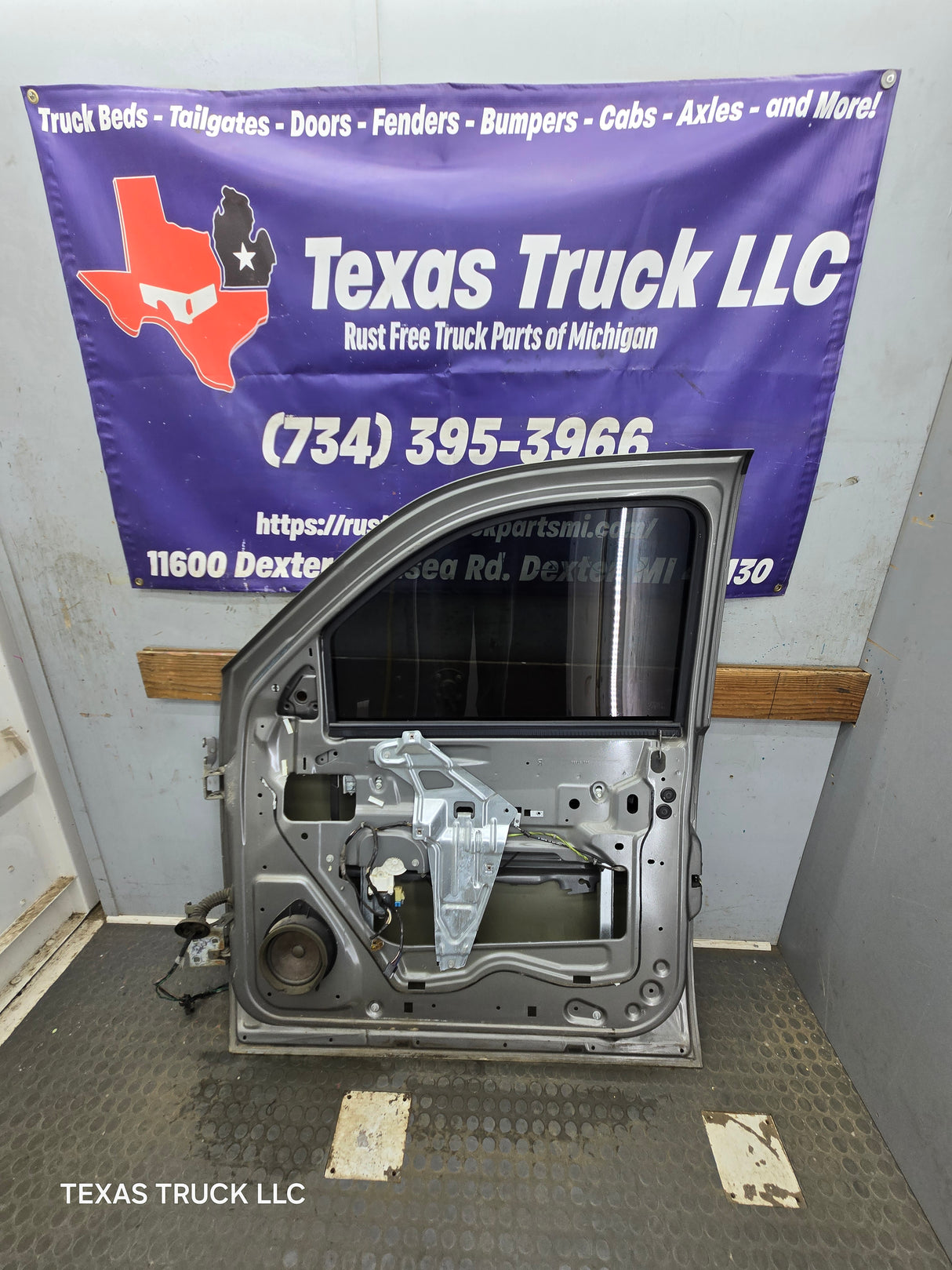 2004-2012 Chevrolet Colorado / GMC Canyon Passenger Side Crew Cab Door RH