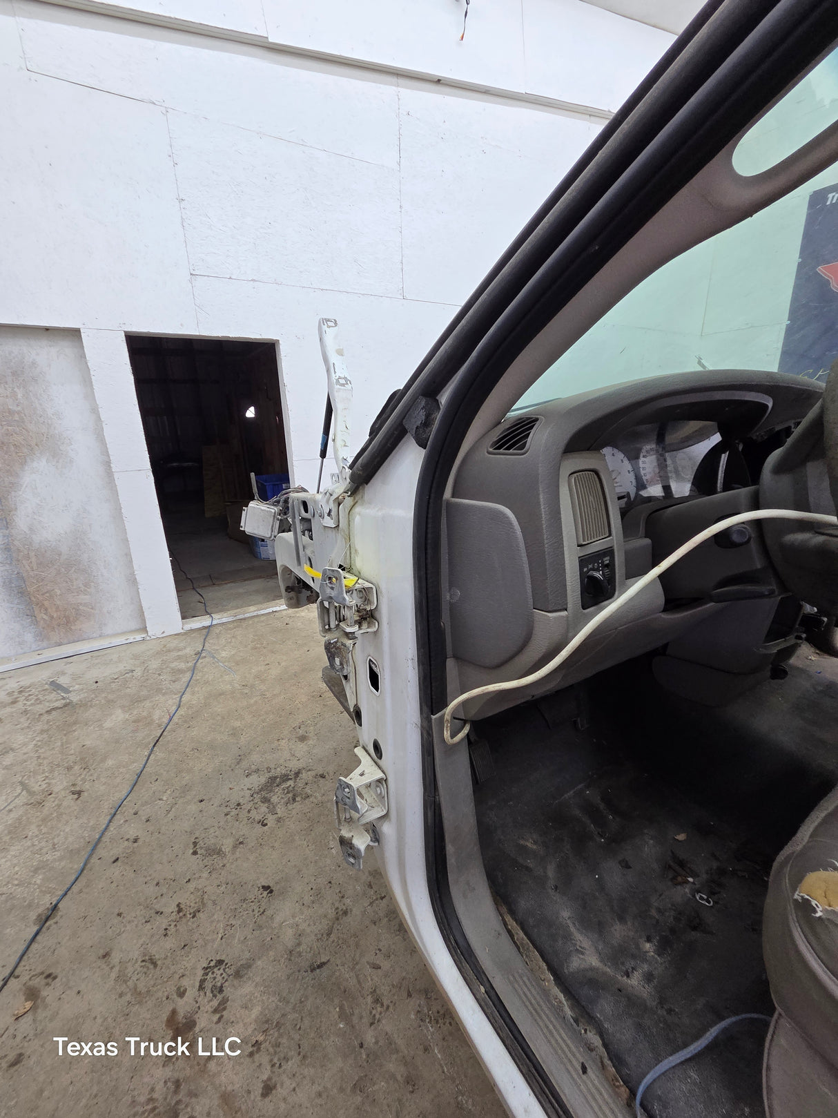 2003-2008 Dodge Ram 3rd Gen Regular Cab 1500 2500 3500 4500 5500 2 door cab
