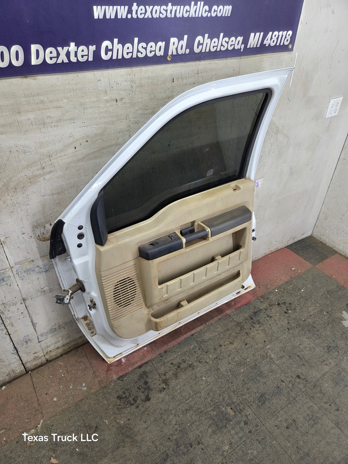 1999-2011 Ford Super Duty / Excursion Front Passenger RH Door F250 F350 F450 F550