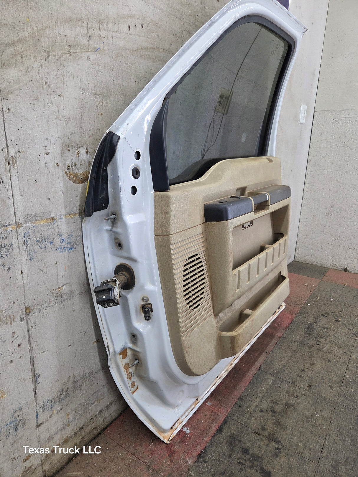 1999-2011 Ford Super Duty / Excursion Front Passenger RH Door F250 F350 F450 F550