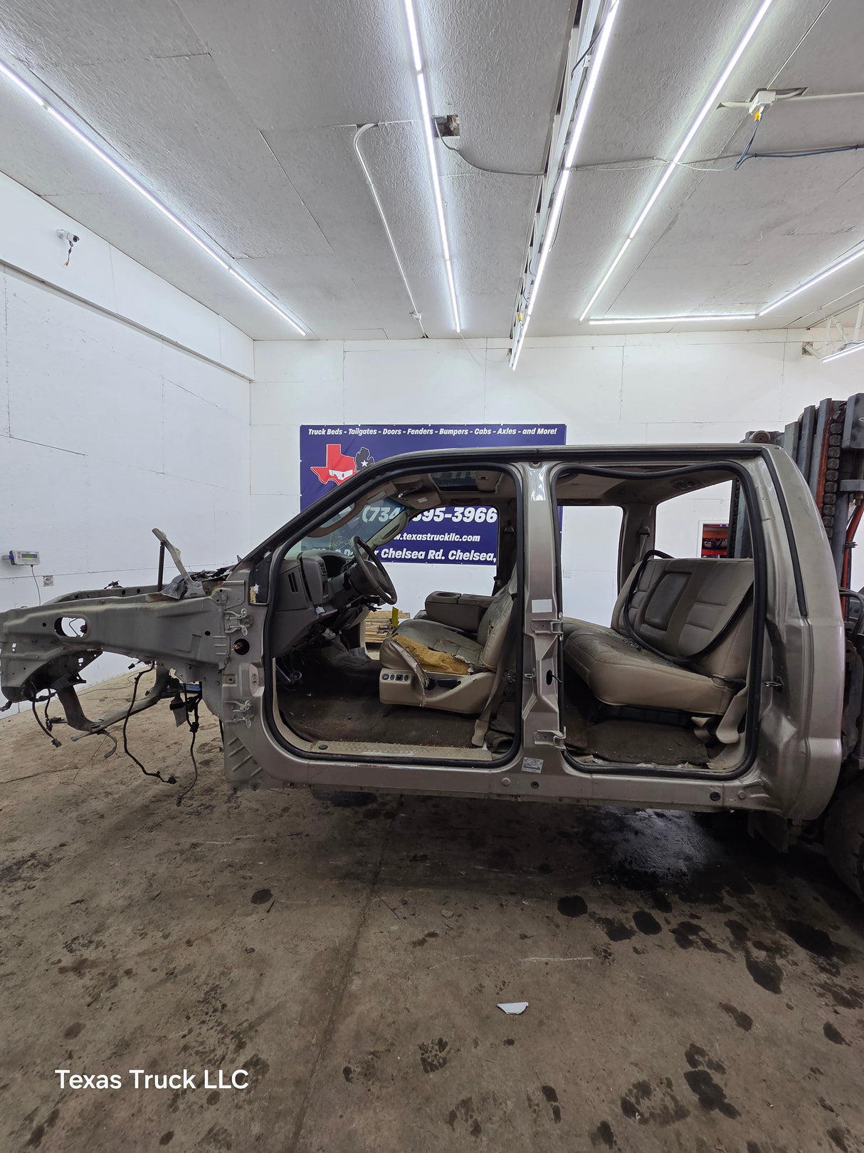1999-2007 Ford Super Duty F250 F350 F450 F550 XLT 4 Door Crew Cab