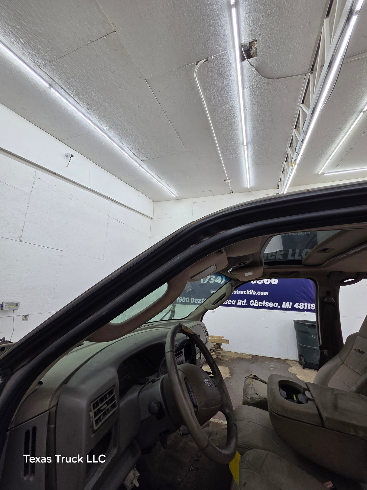 1999-2007 Ford Super Duty F250 F350 F450 F550 XLT 4 Door Crew Cab