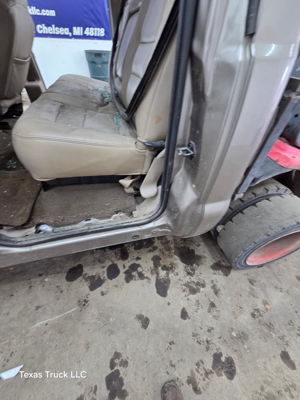 1999-2007 Ford Super Duty F250 F350 F450 F550 XLT 4 Door Crew Cab
