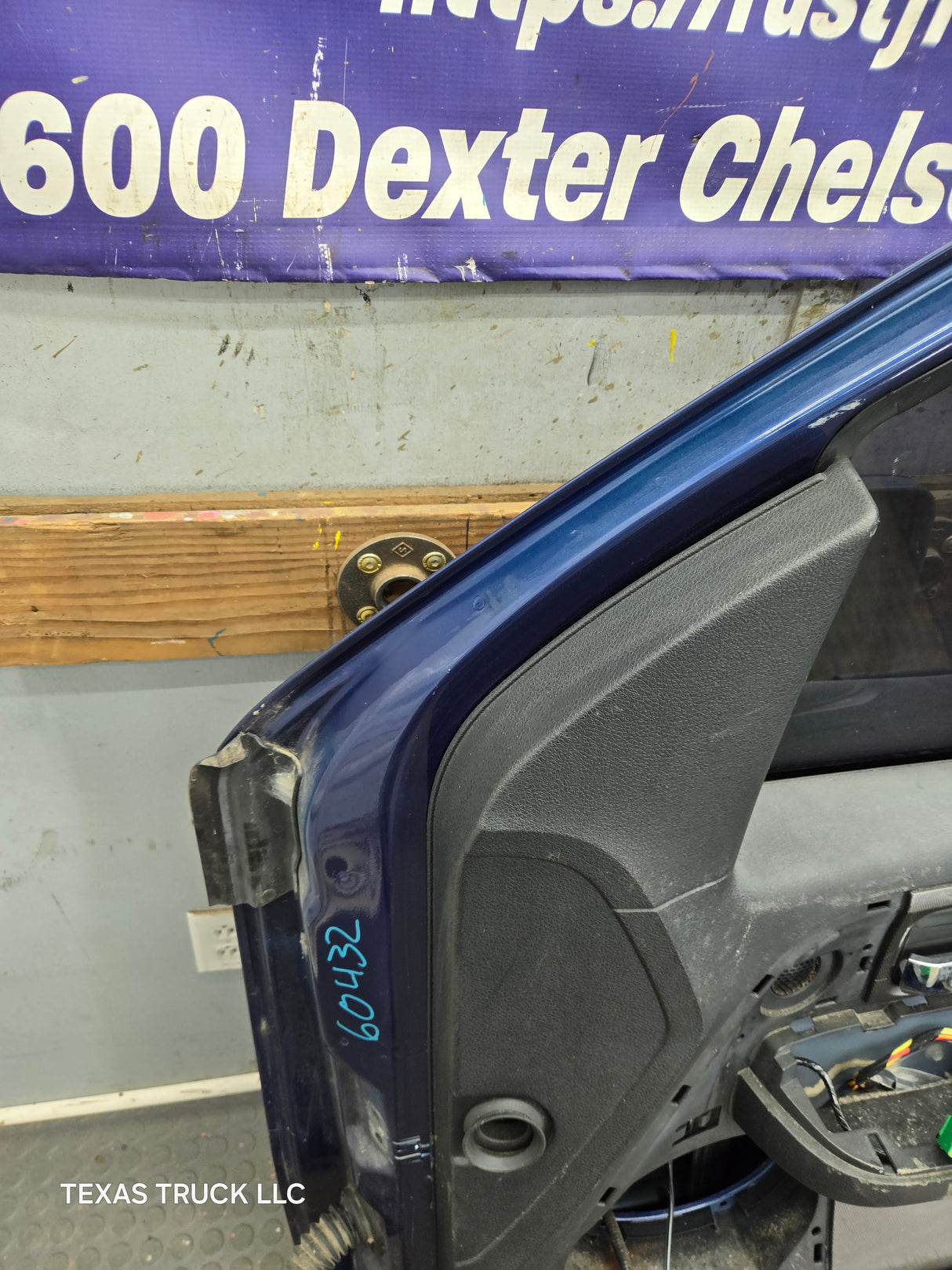 2004-2008 Ford F150 Crew Cab Passenger Side Front Door RH