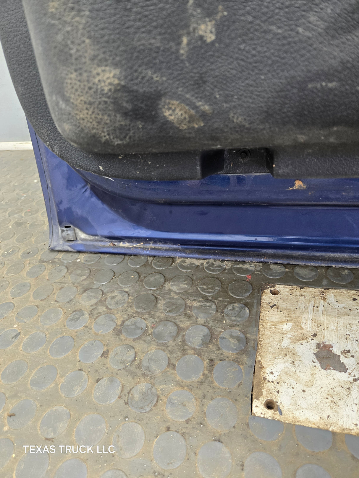2004-2008 Ford F150 Crew Cab Passenger Side Front Door RH