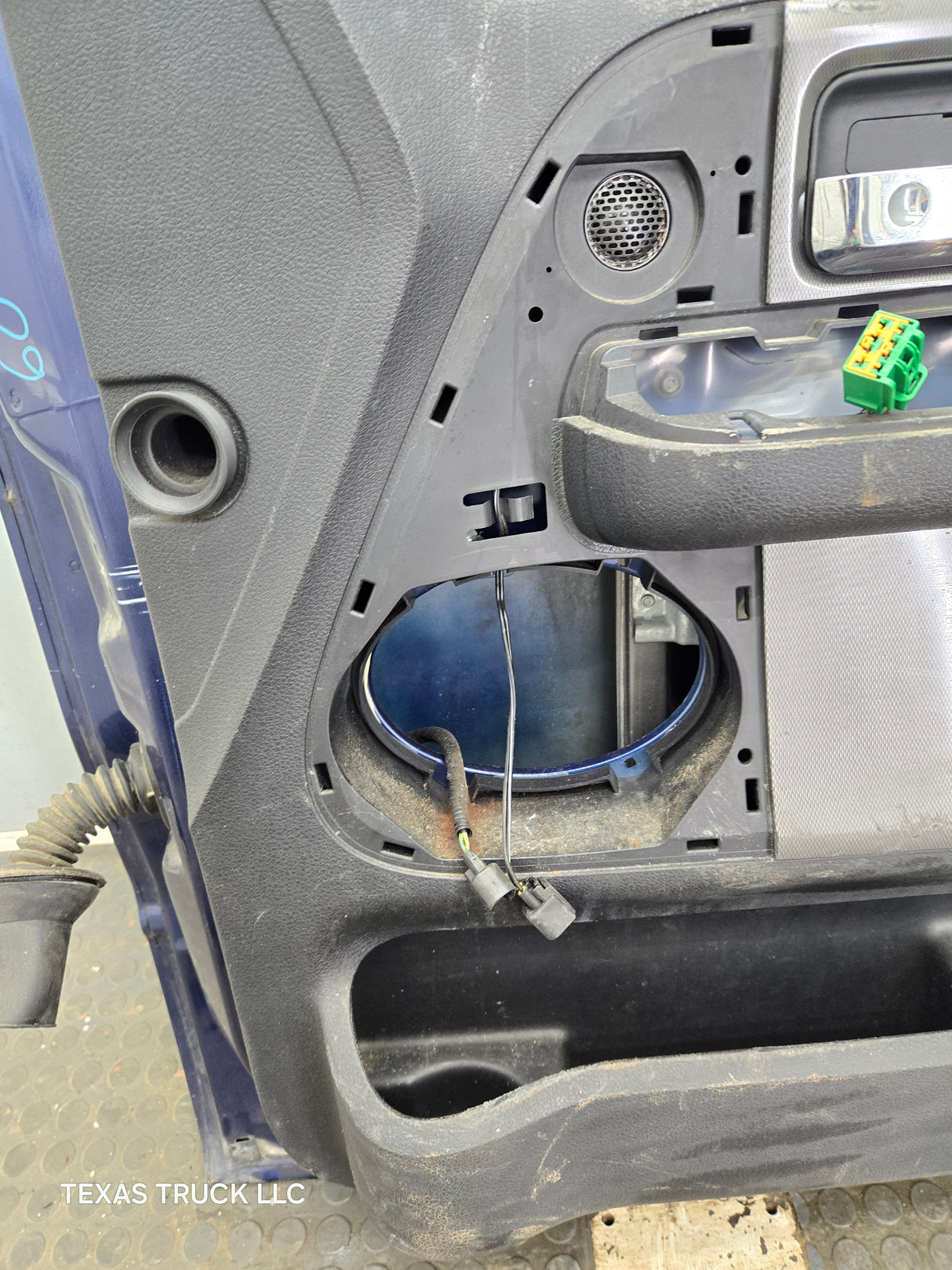 2004-2008 Ford F150 Crew Cab Passenger Side Front Door RH