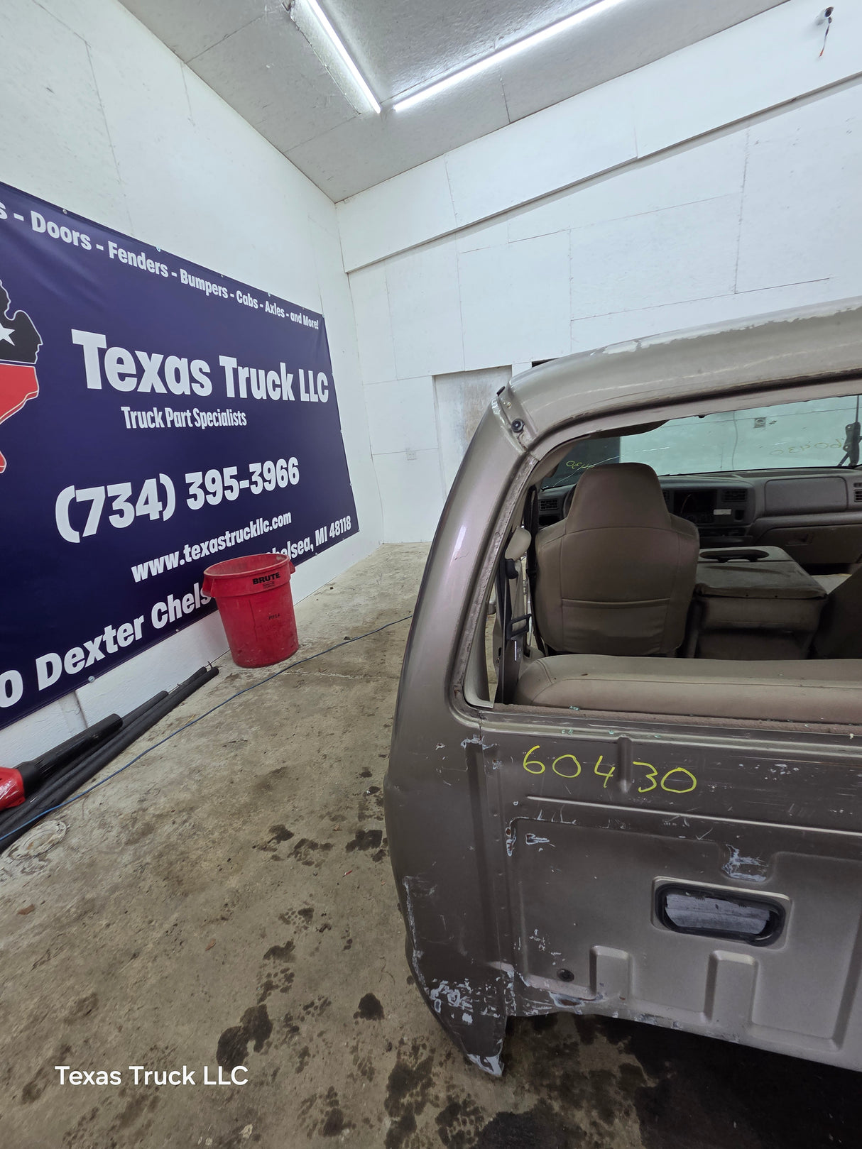 1999-2007 Ford Super Duty F250 F350 F450 F550 XLT 4 Door Crew Cab