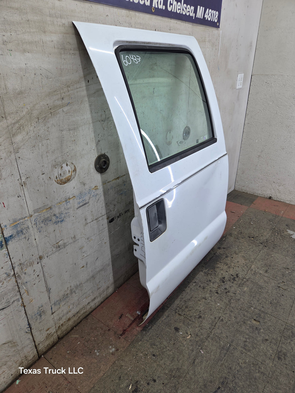 1999-2011 Ford Super Duty F250 F350 F450 F550 RH Crew Cab Passenger Side Rear Door