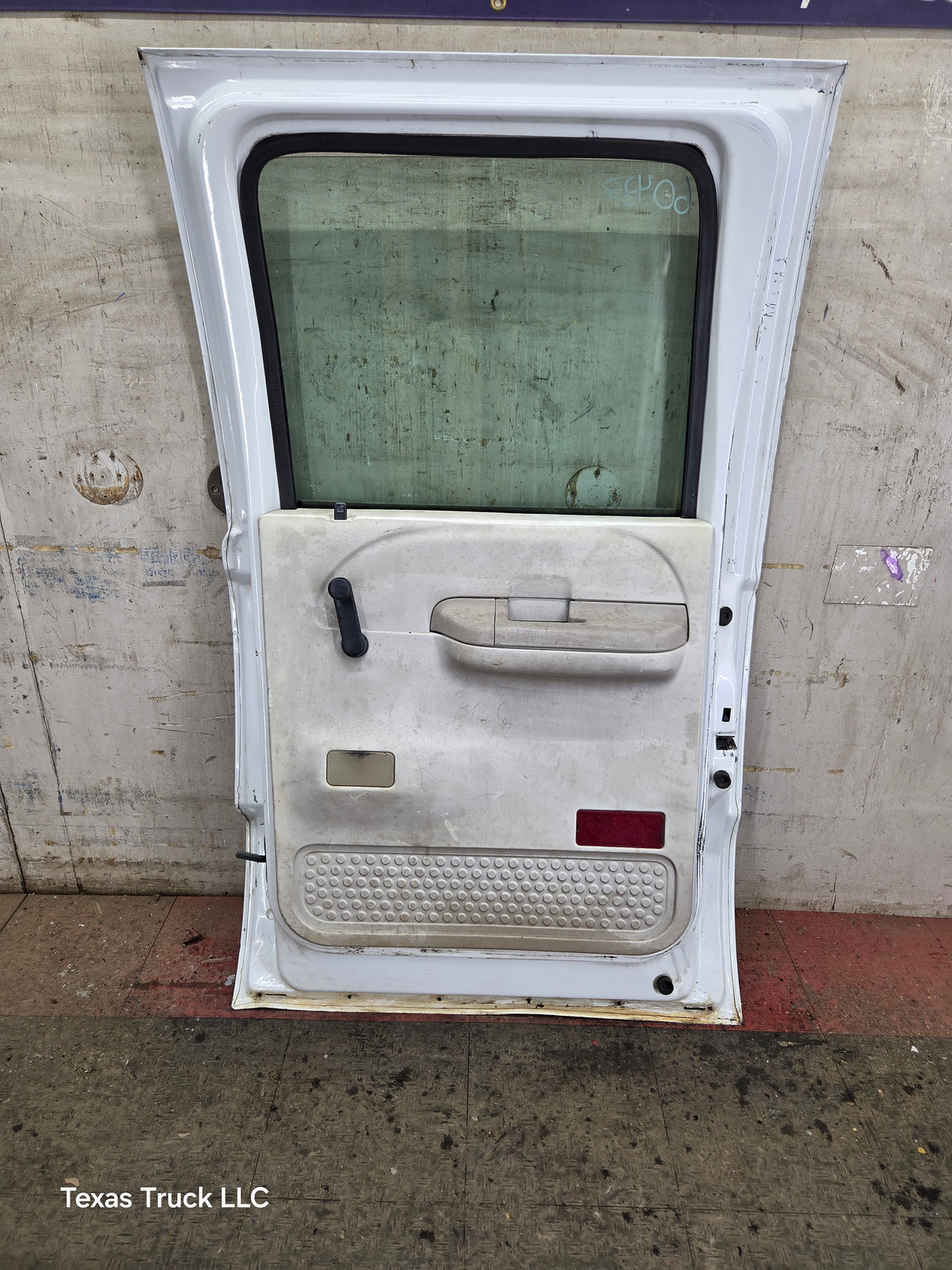 1999-2011 Ford Super Duty F250 F350 F450 F550 RH Crew Cab Passenger Side Rear Door