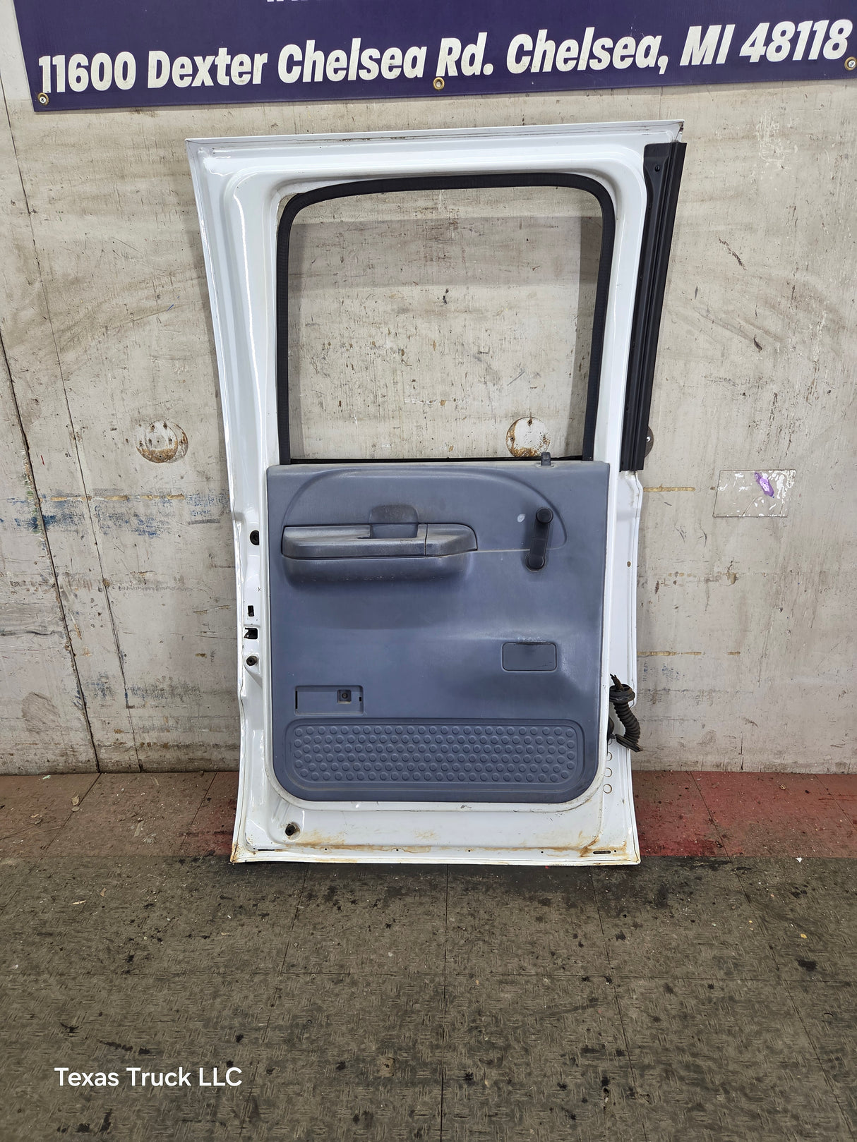 1999-2011 Ford Super Duty LH Driver Side Rear Crew Cab Door F250 F350 F450 F550