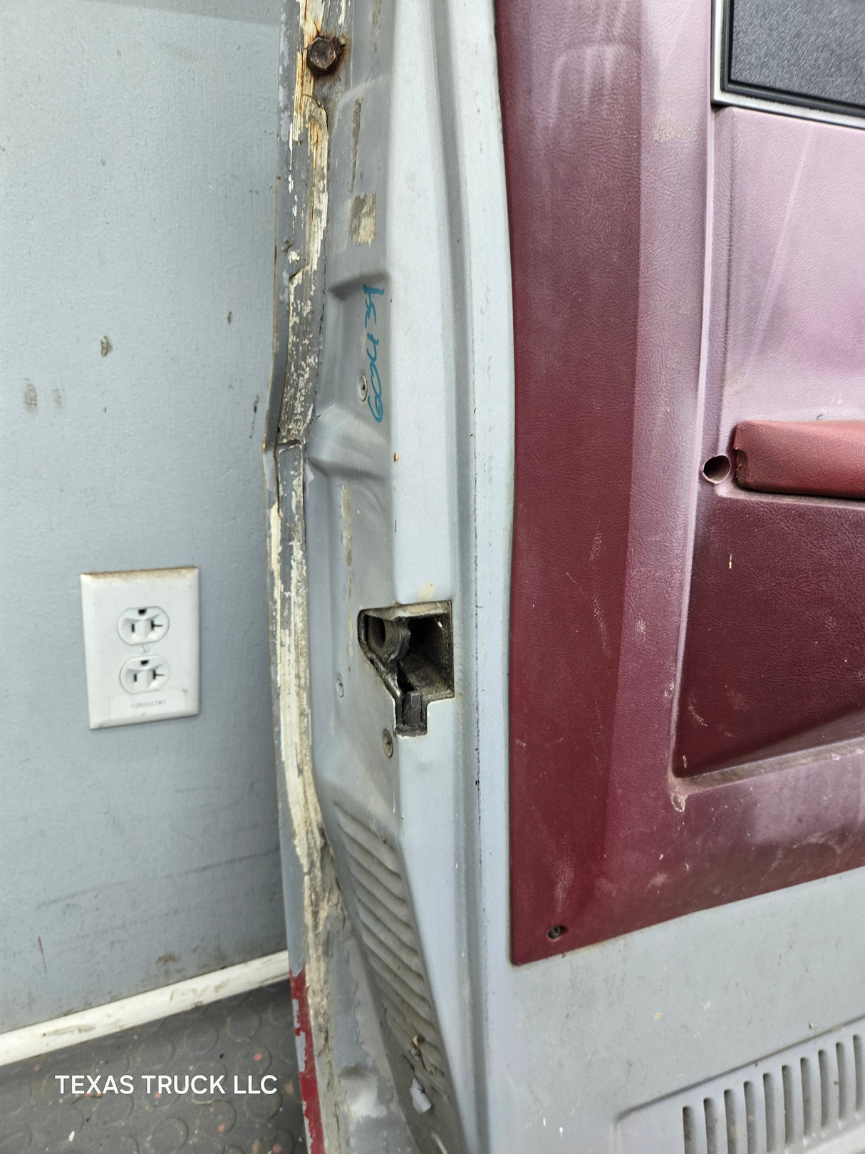 1973-1987 Chevrolet / GMC Square Body Front Drivers Side LH Door K / C Series