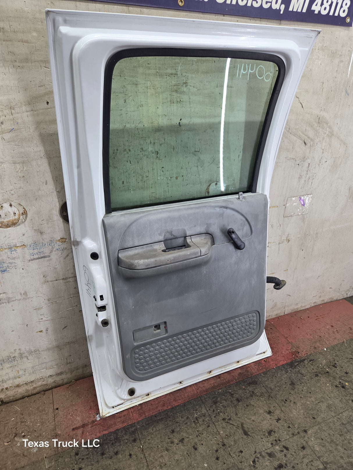 1999-2011 Ford Super Duty LH Driver Side Rear Crew Cab Door F250 F350 F450 F550