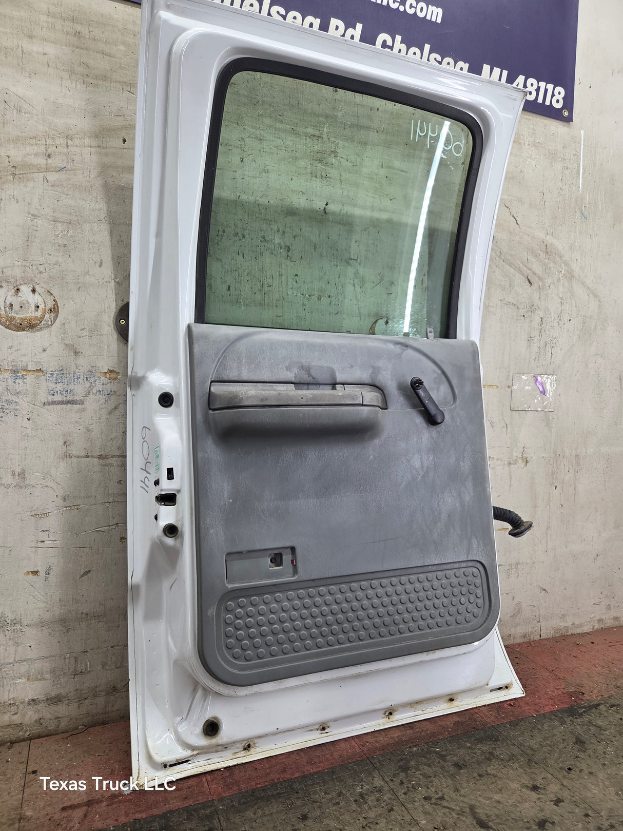 1999-2011 Ford Super Duty LH Driver Side Rear Crew Cab Door F250 F350 F450 F550