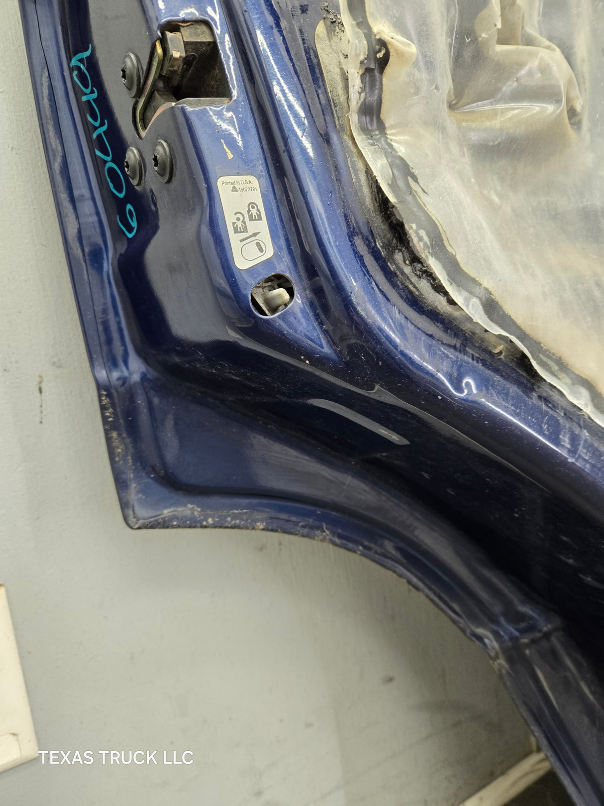 2001-2006 Chevrolet Tahoe / GMC Yukon 1500 2500HD Rear Driver Side Rear Door LH